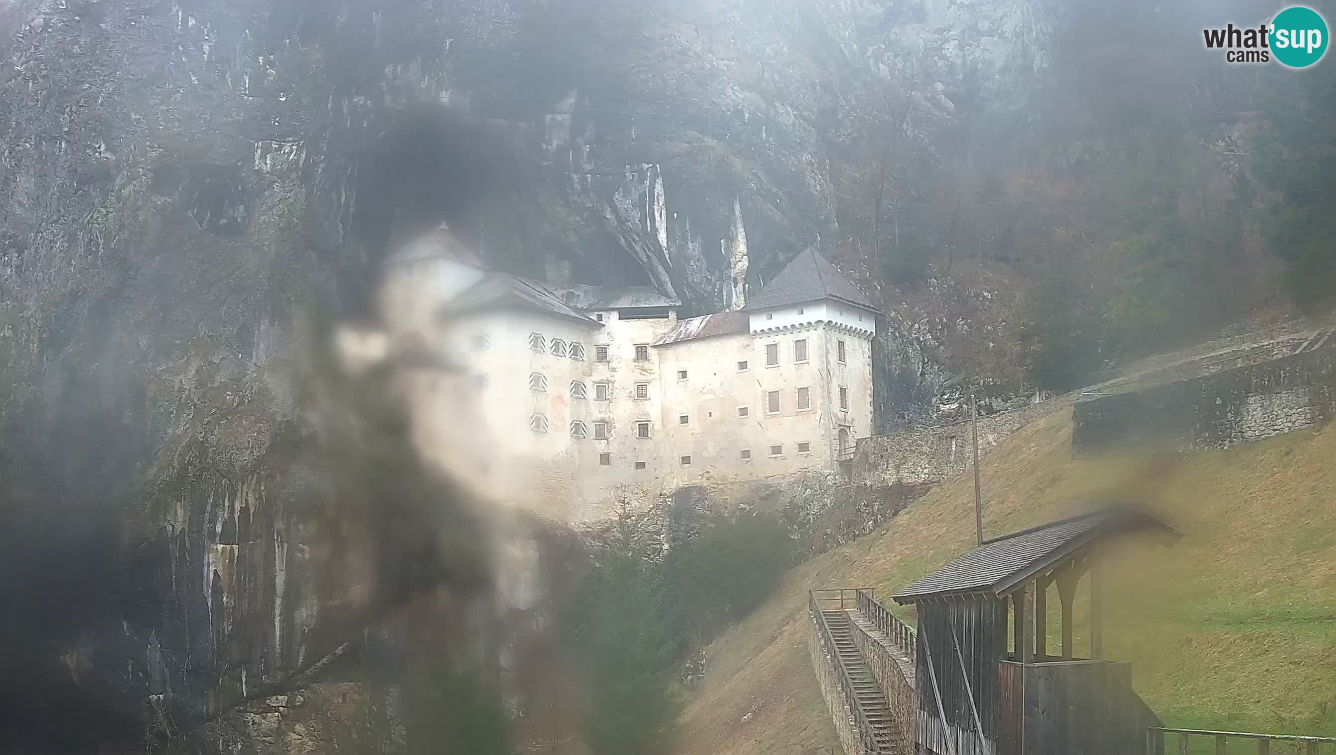 Live Webcam Grad Predjama – Château de Predjama – Postojna – Slovénie