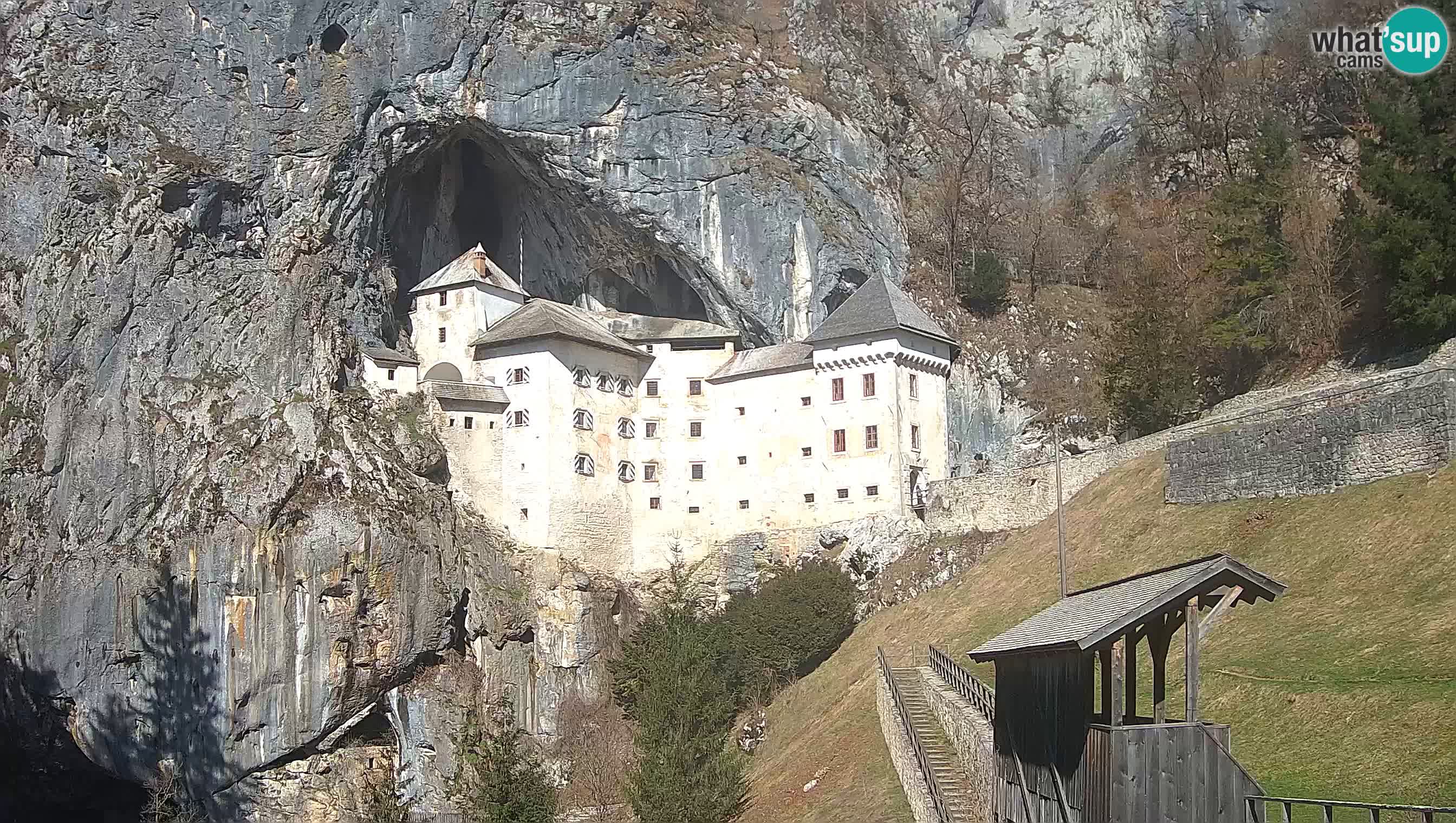 Live Webcam Predjamski grad – Predjama Castle – Postojna – Slovenia