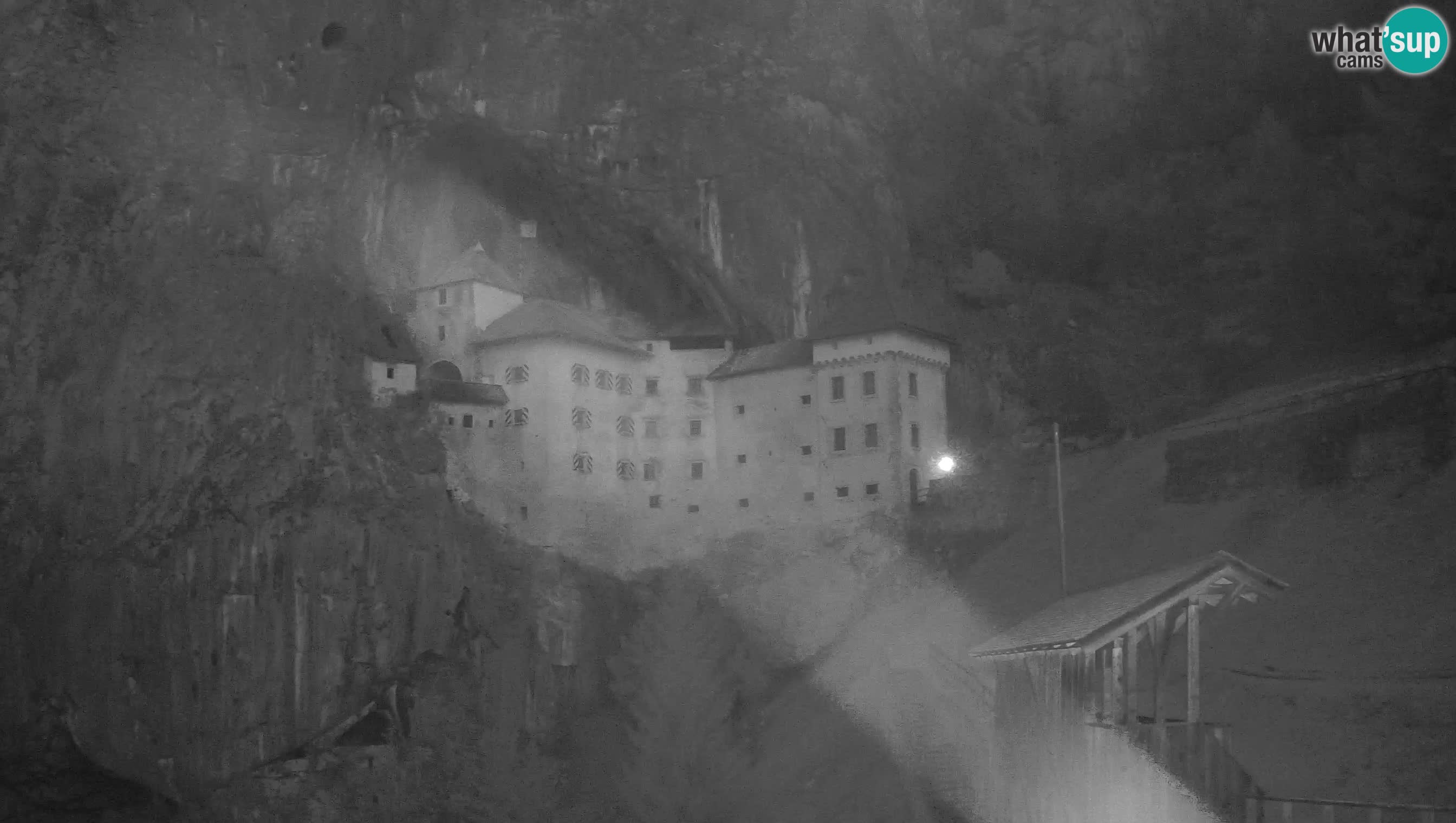 Live Webcam Grad Predjama – Château de Predjama – Postojna – Slovénie