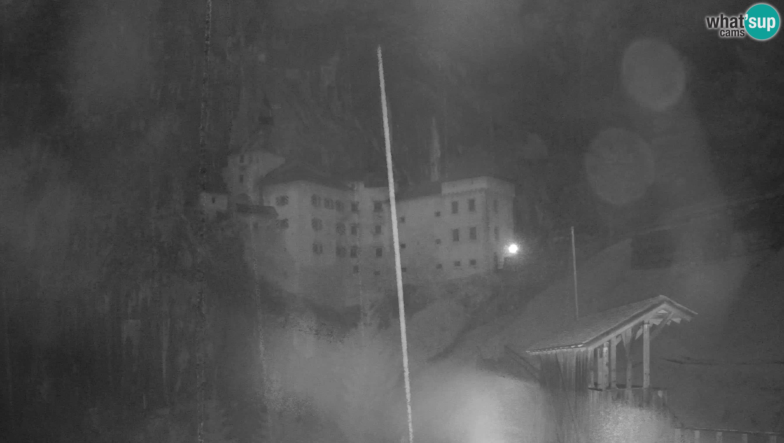 Live Webcam Höhlenburg Predjama – Postojna – Slowenien