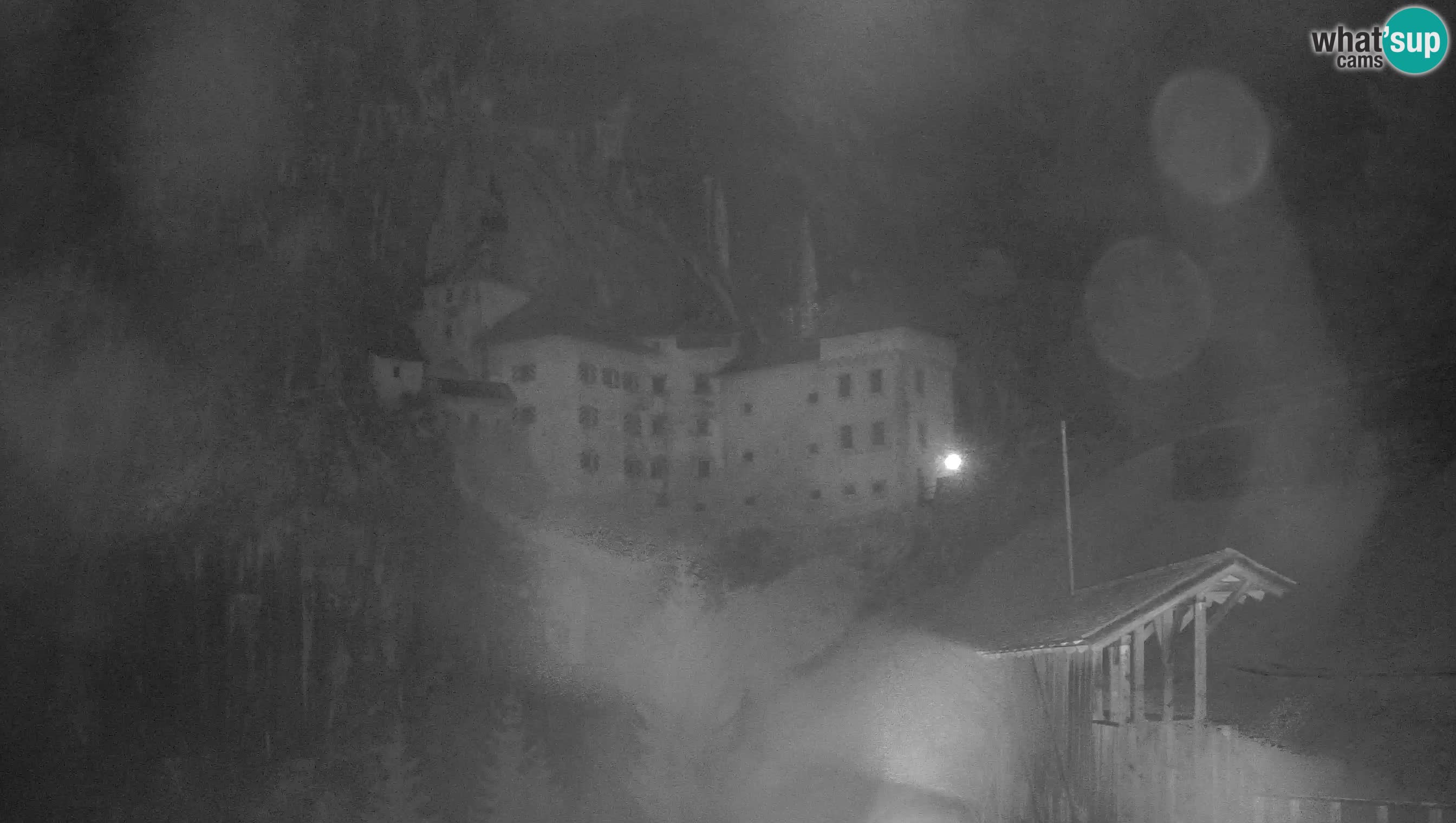 Live Webcam Höhlenburg Predjama – Postojna – Slowenien