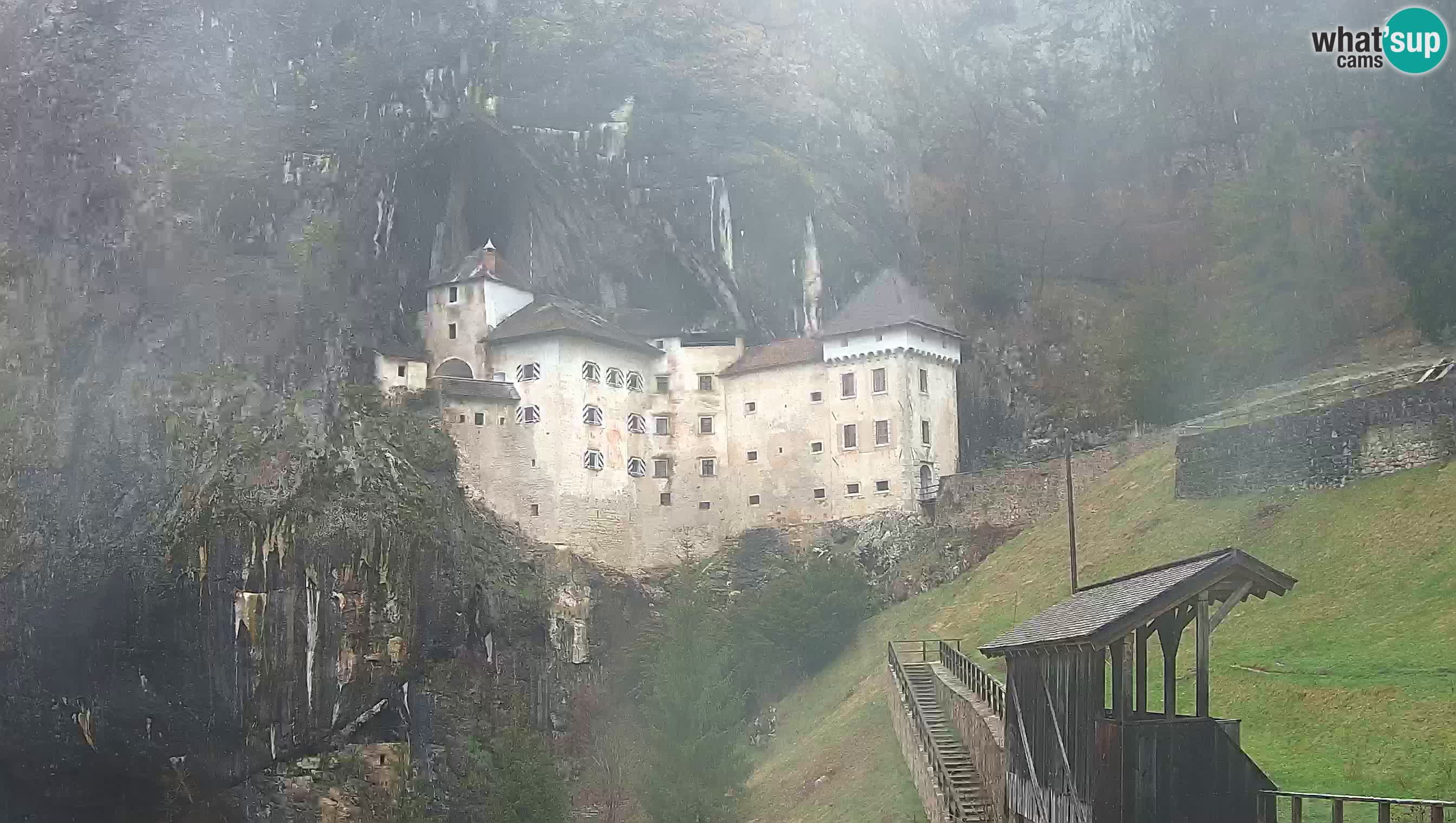 Live Webcam Castello di Predjama – Postumia – Slovenia