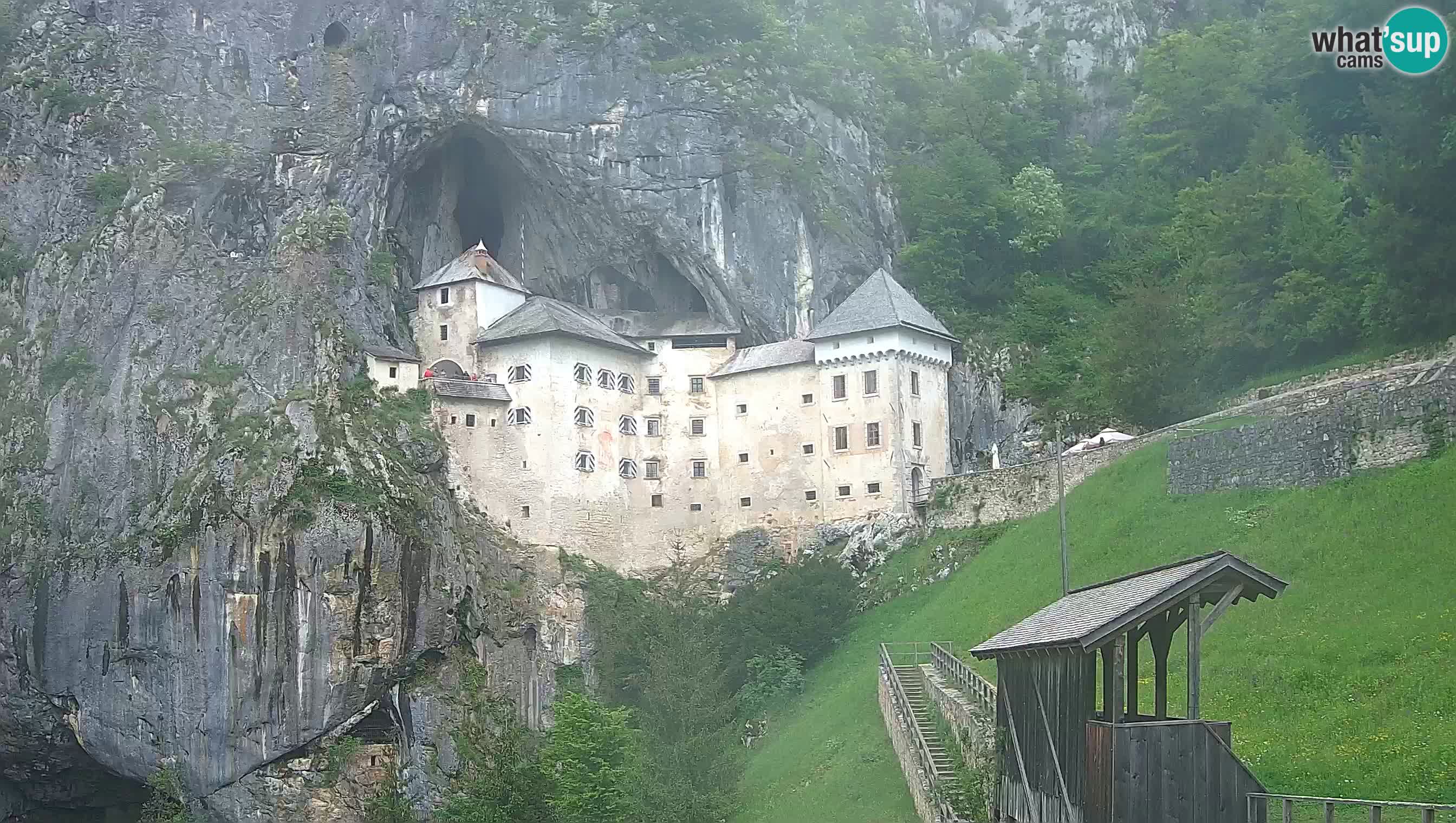 Web kamera Predjamski dvorac – Postojna – Slovenija