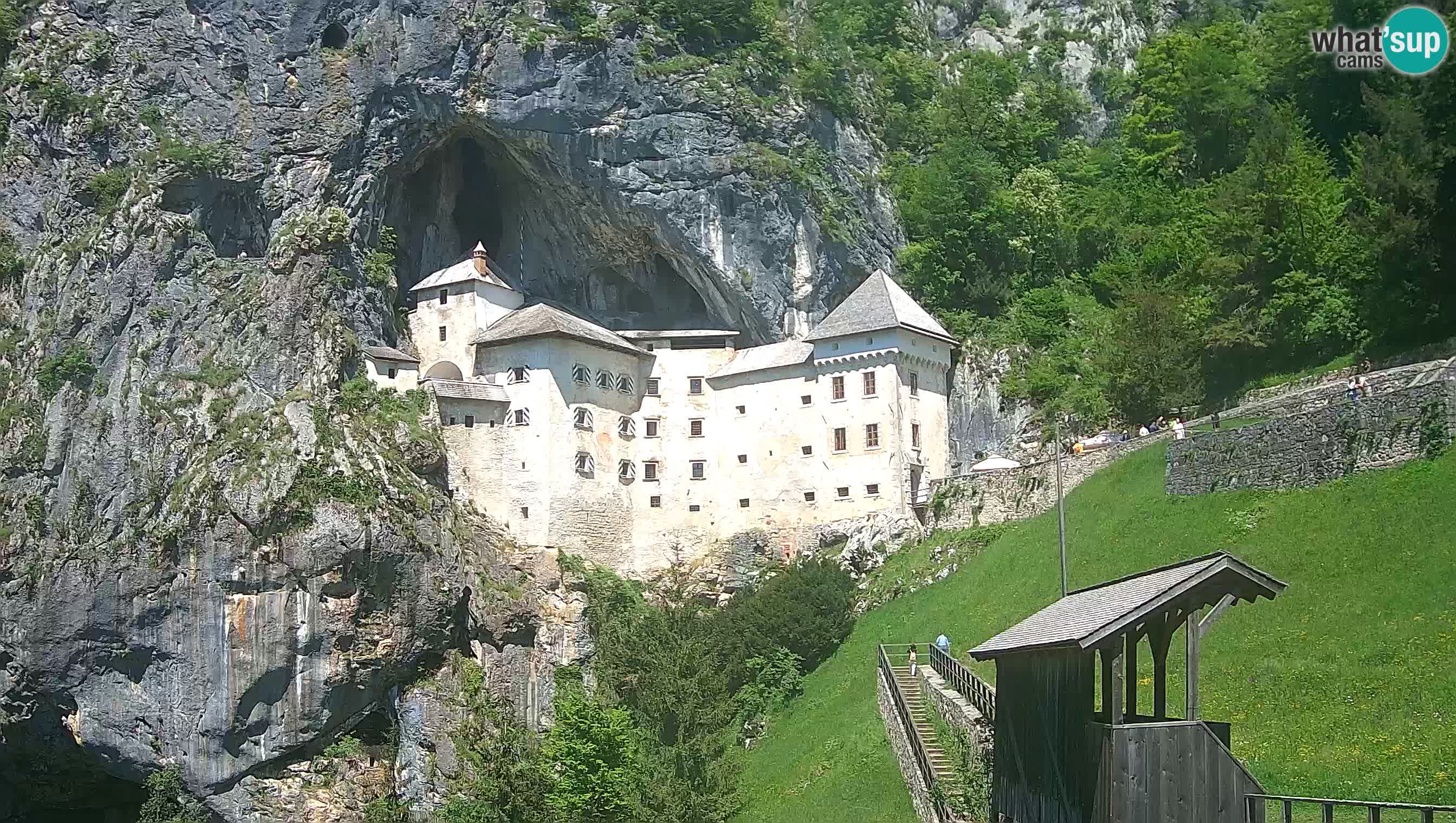 Live Webcam Grad Predjama – Château de Predjama – Postojna – Slovénie