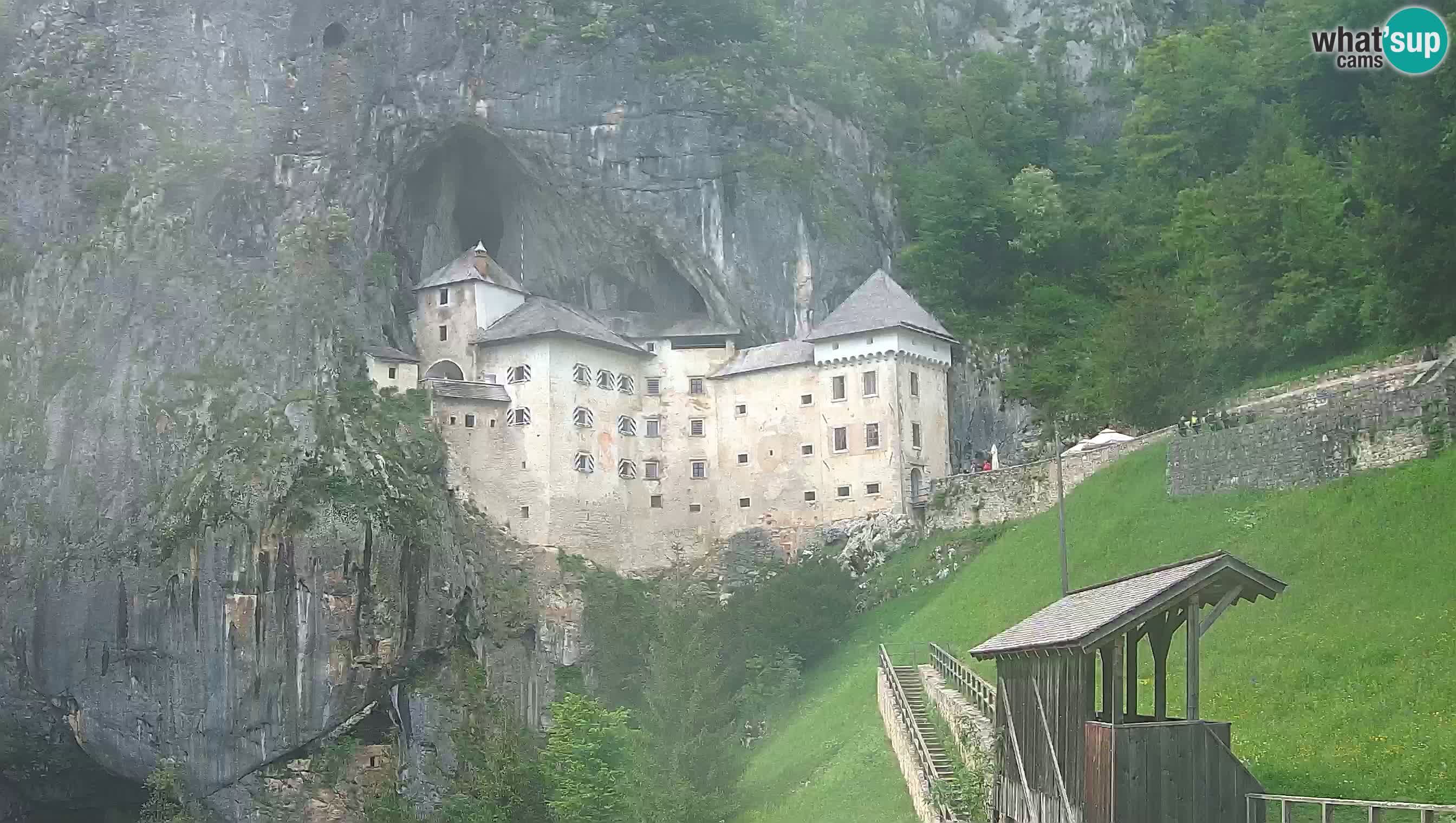 Web kamera Predjamski dvorac – Postojna – Slovenija