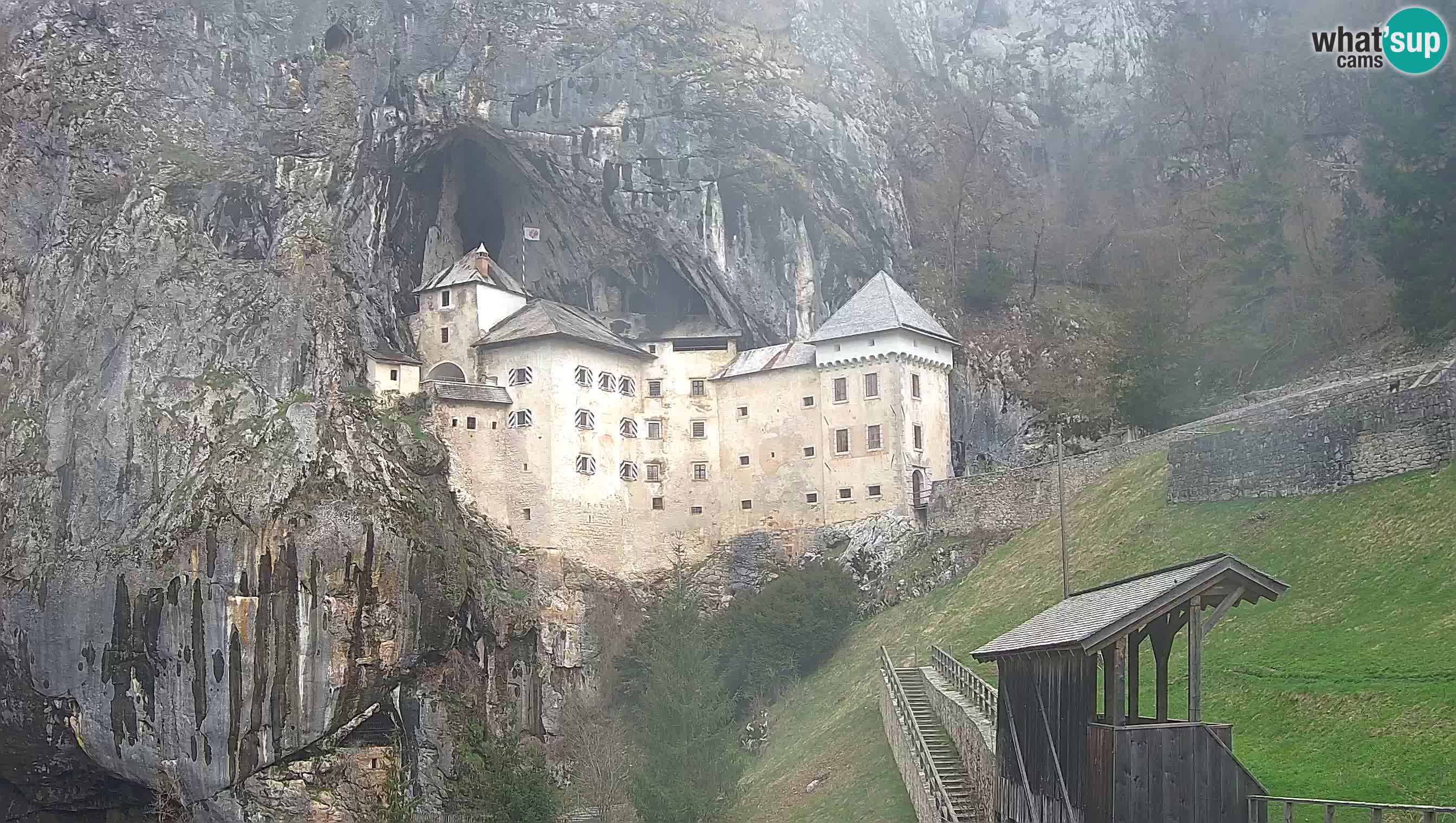 Live Webcam Predjamski grad – Predjama Castle – Postojna – Slovenia