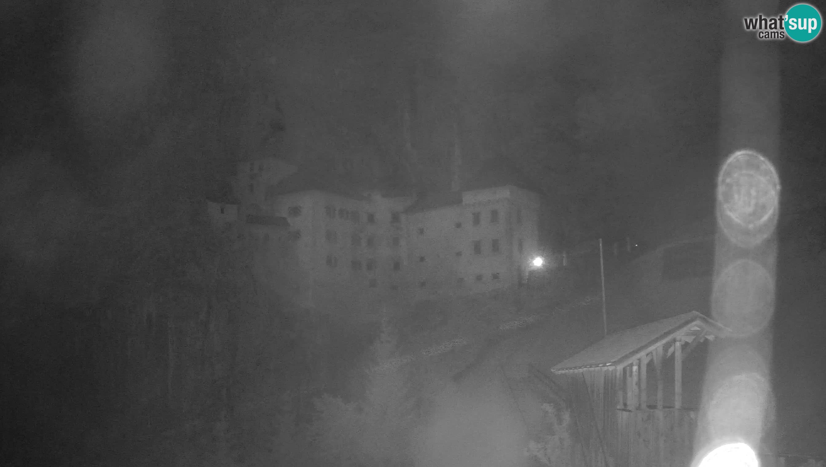Live Webcam Grad Predjama – Château de Predjama – Postojna – Slovénie