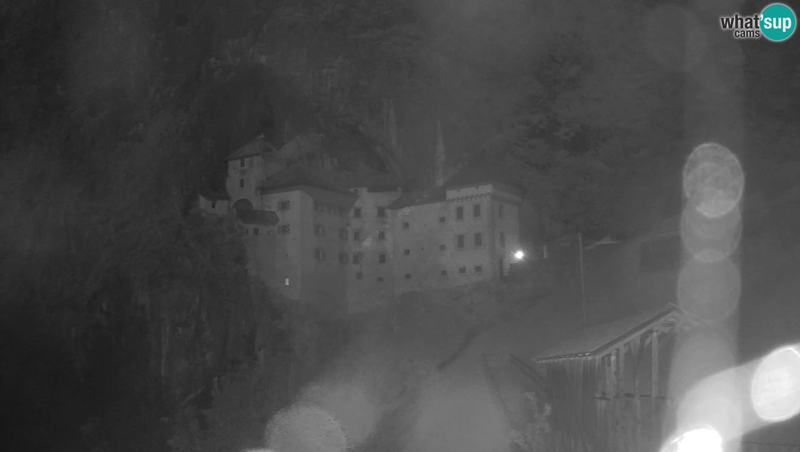 Web kamera Predjamski dvorac – Postojna – Slovenija