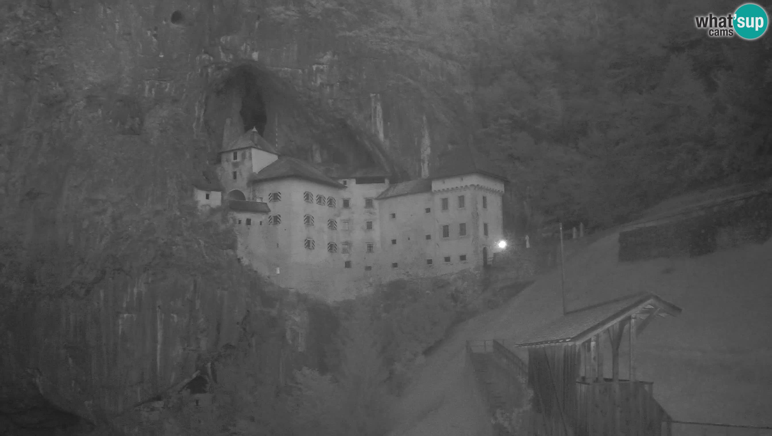 Web kamera Predjamski dvorac – Postojna – Slovenija