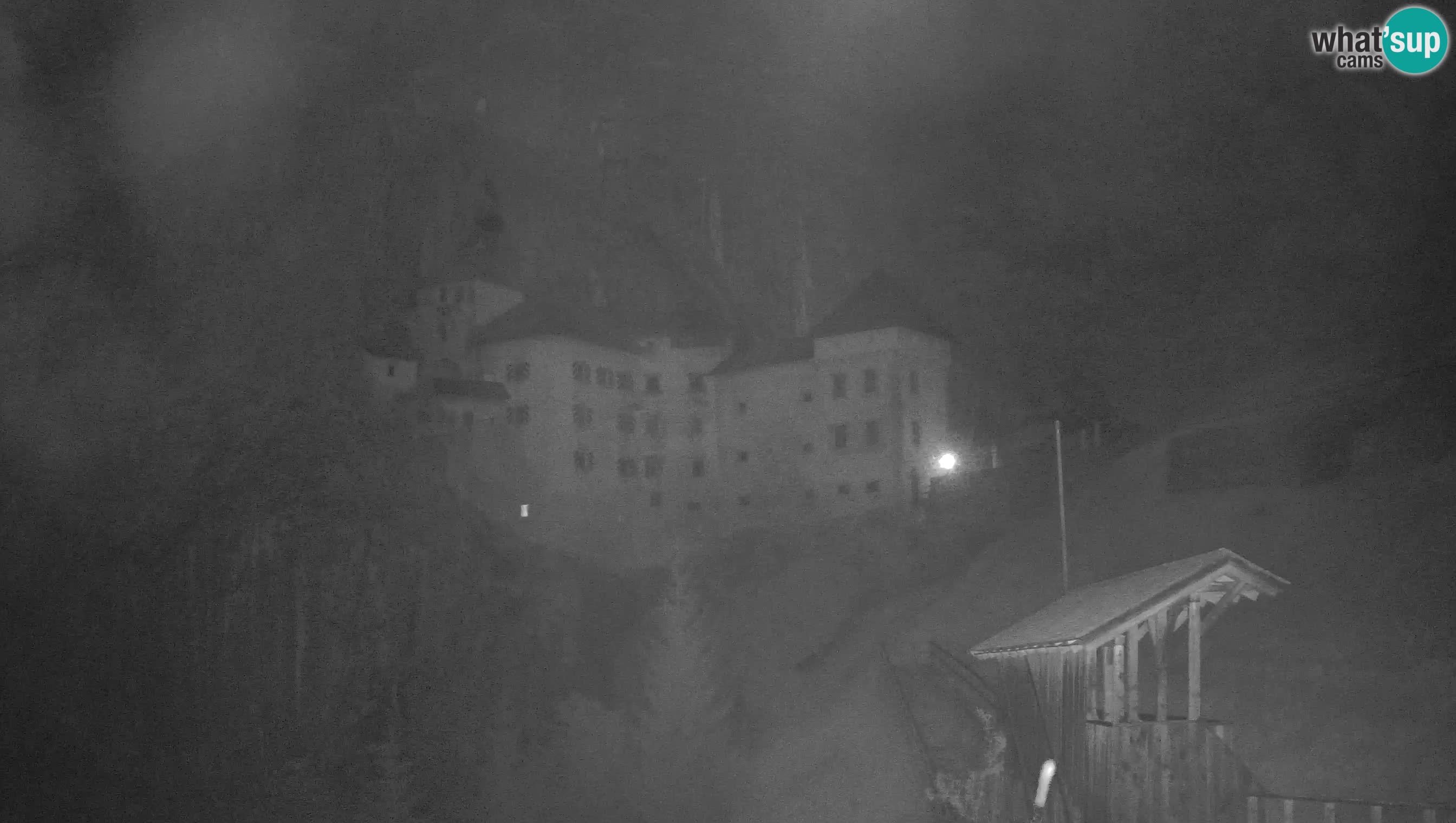 Live Webcam Höhlenburg Predjama – Postojna – Slowenien