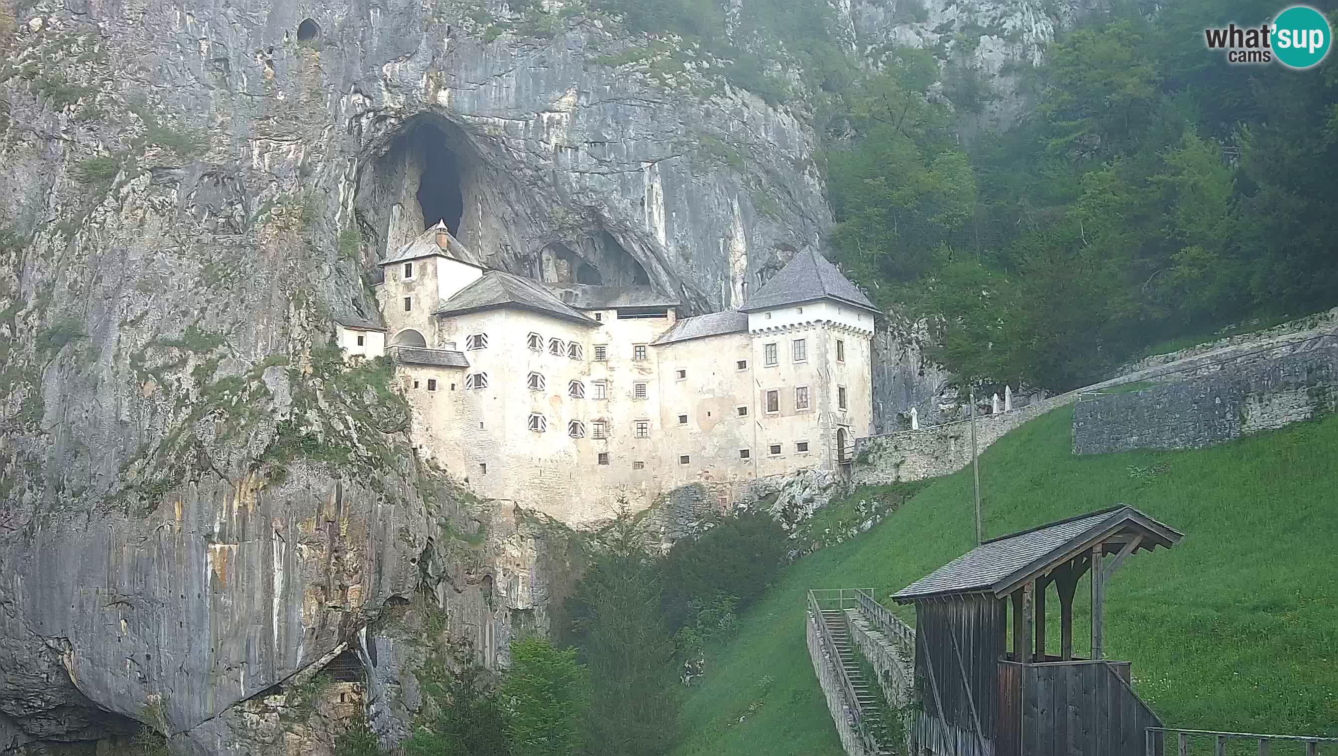 Live Webcam Grad Predjama – Château de Predjama – Postojna – Slovénie