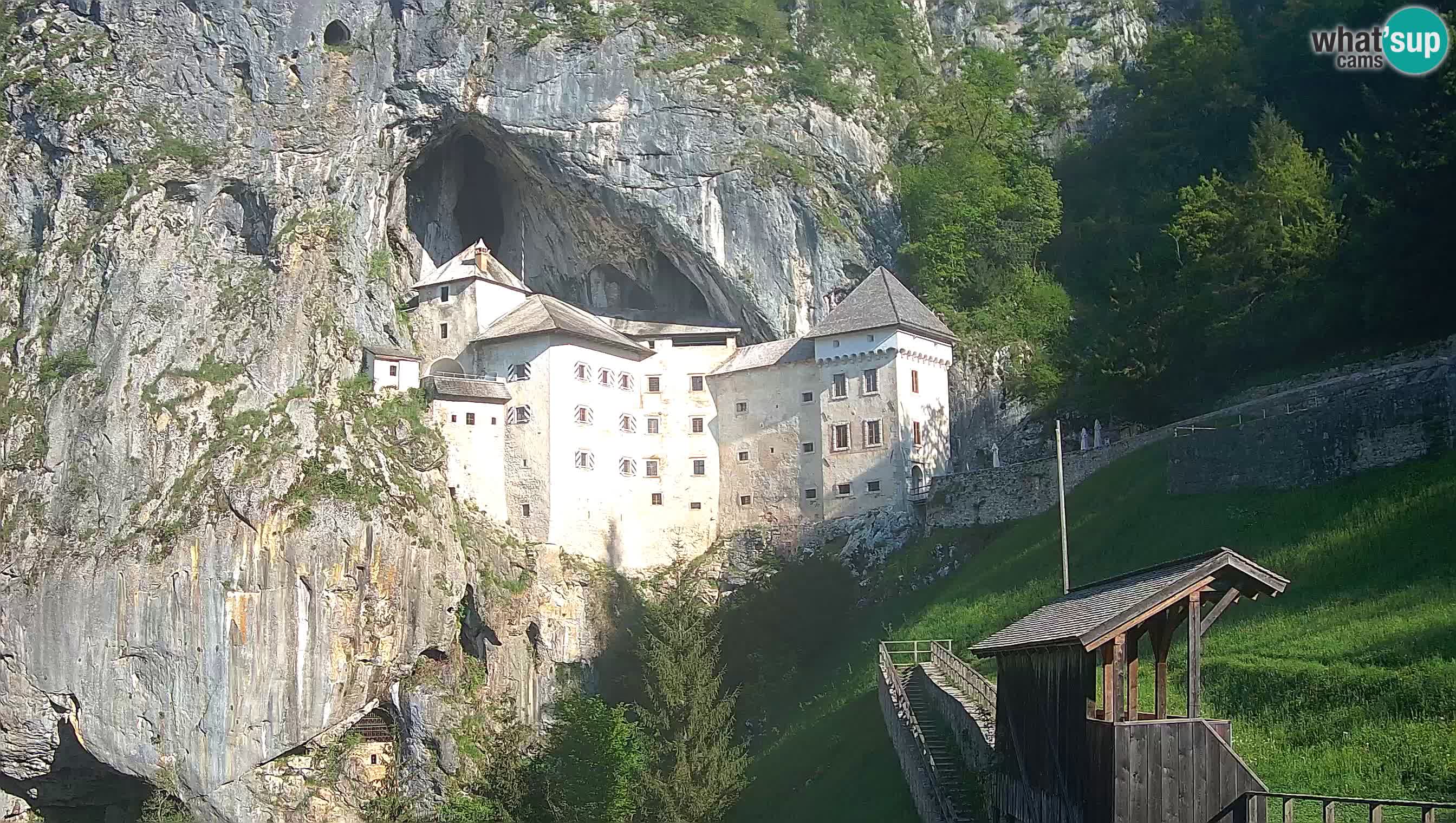 Live Webcam Predjamski grad – Predjama Castle – Postojna – Slovenia