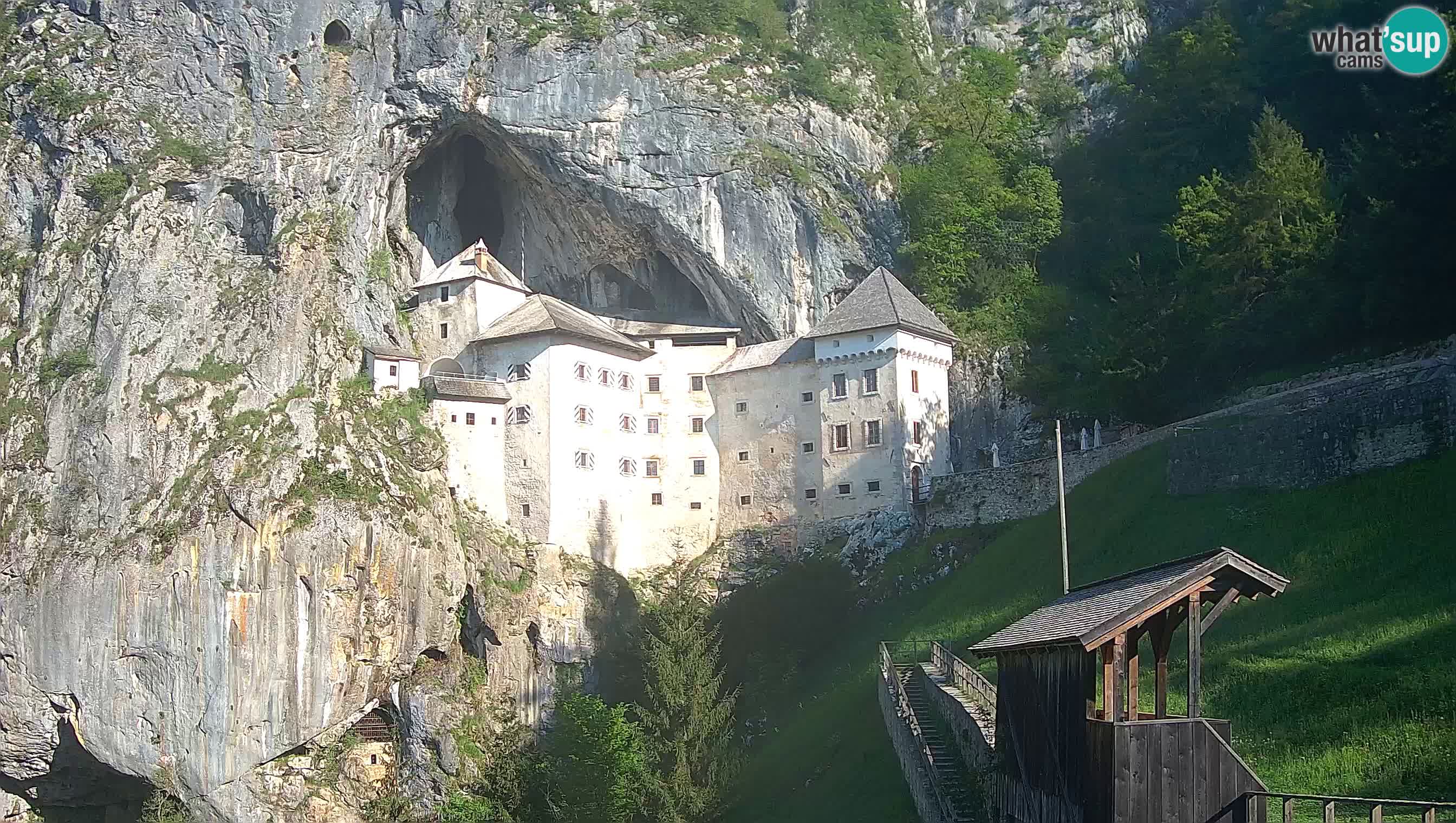 Live Webcam Predjamski grad – Predjama Castle – Postojna – Slovenia