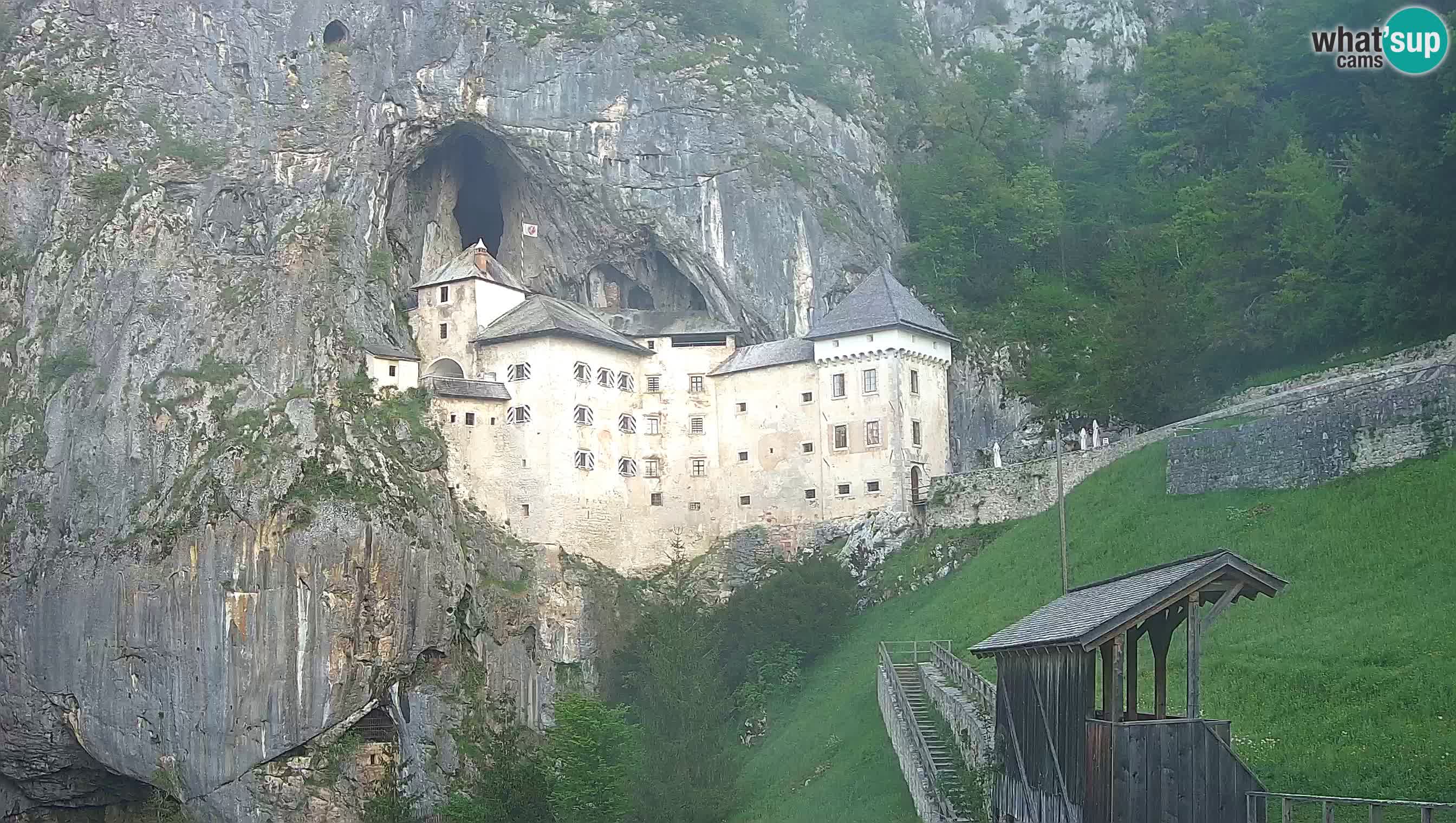 Live Webcam Grad Predjama – Château de Predjama – Postojna – Slovénie