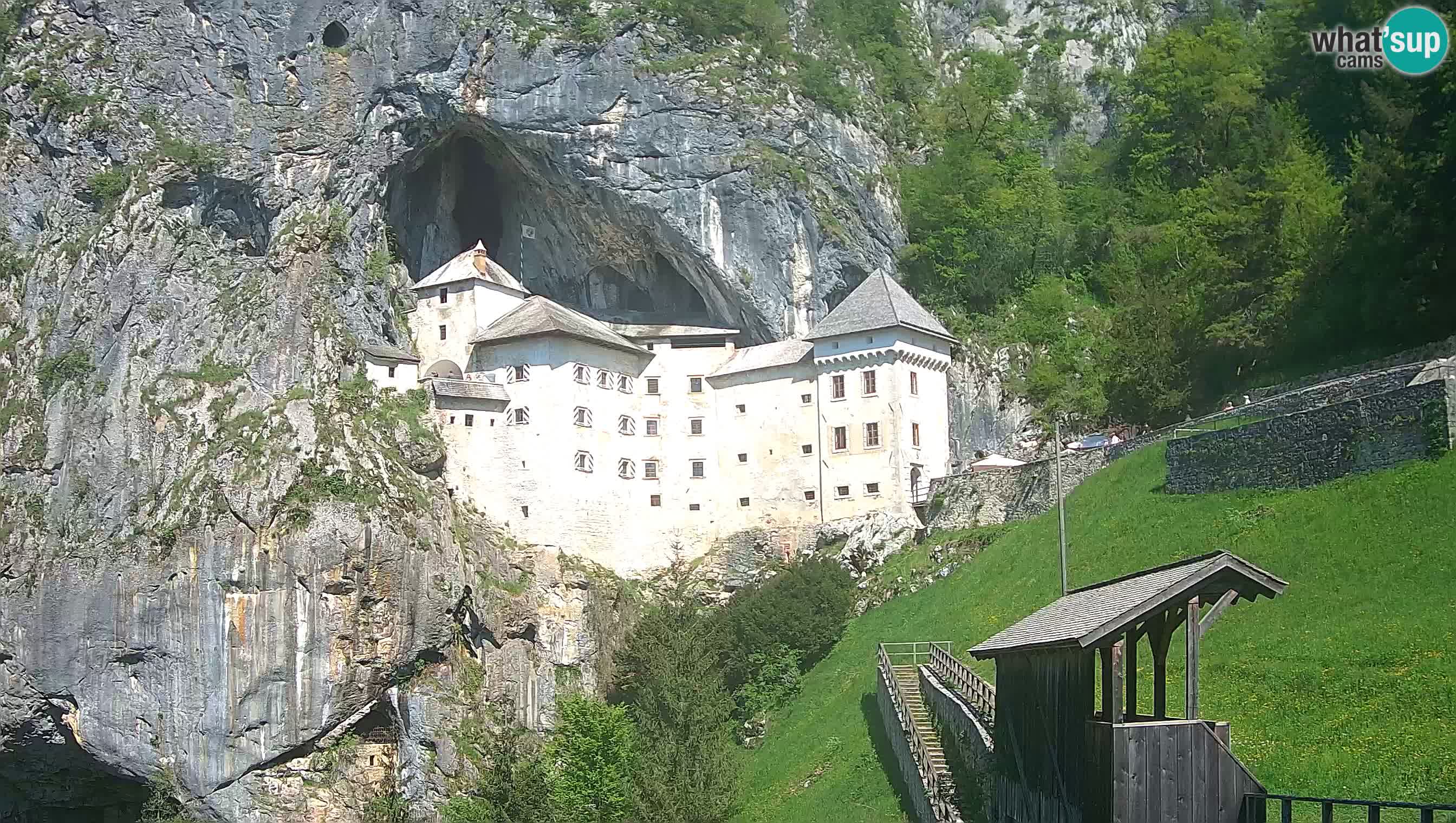 Web kamera Predjamski dvorac – Postojna – Slovenija