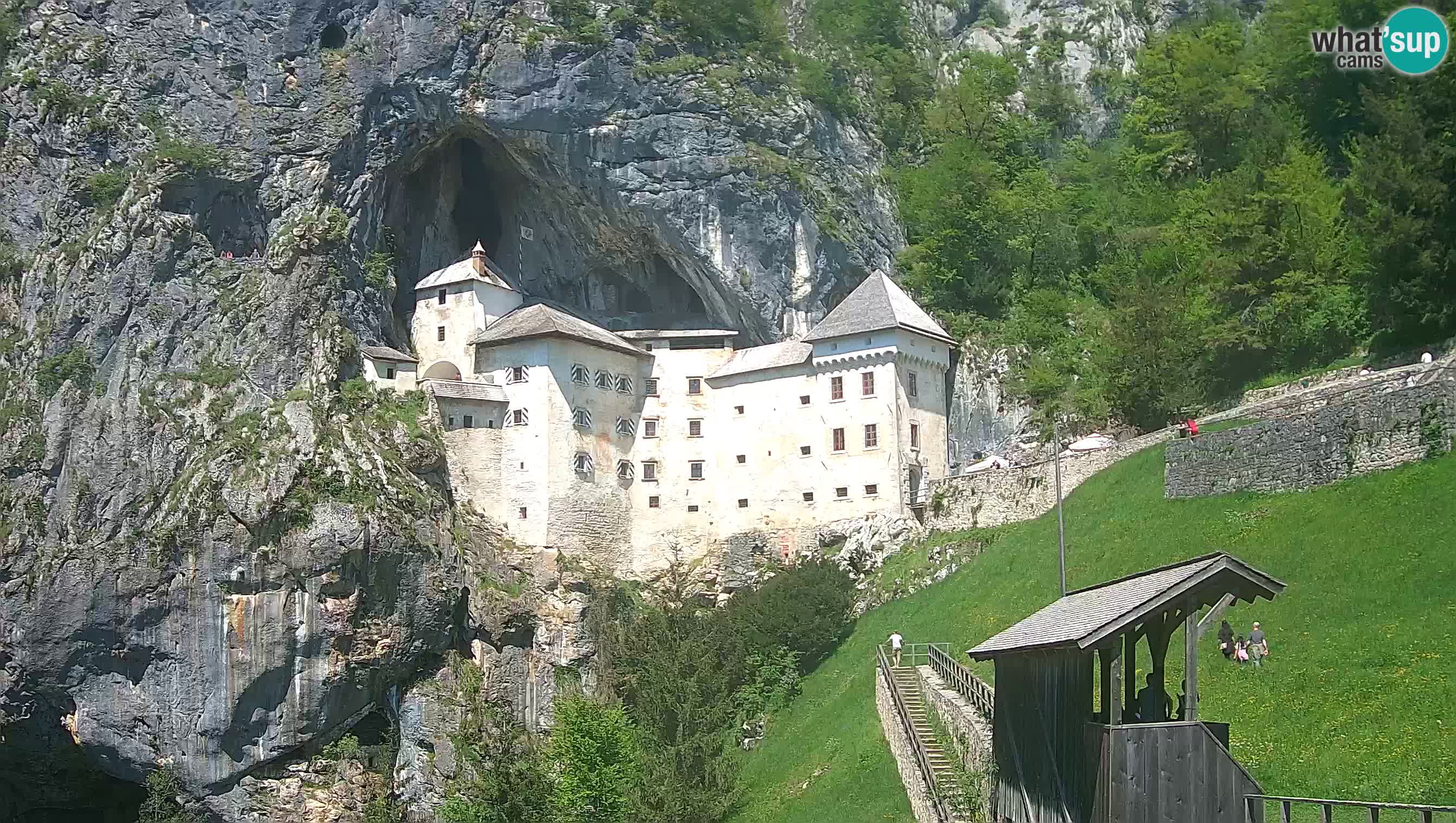 Live Webcam Höhlenburg Predjama – Postojna – Slowenien