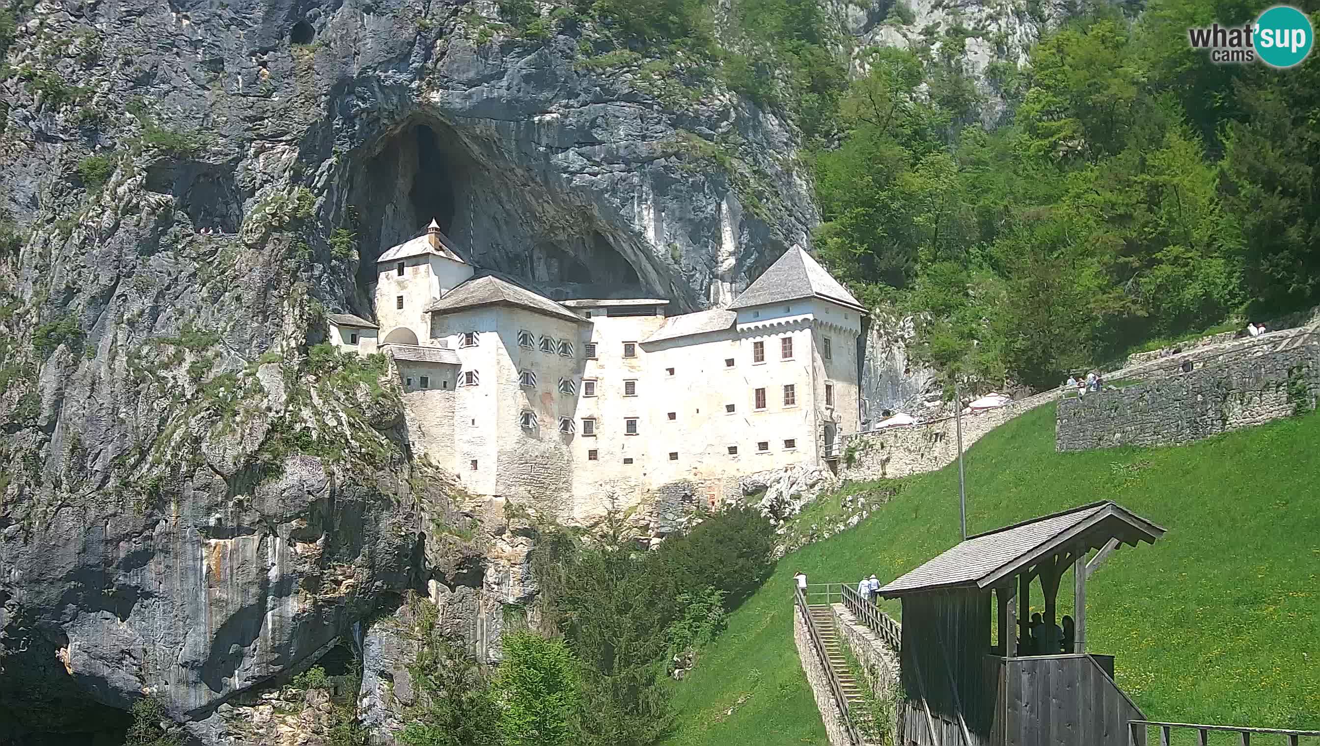 Live Webcam Grad Predjama – Château de Predjama – Postojna – Slovénie