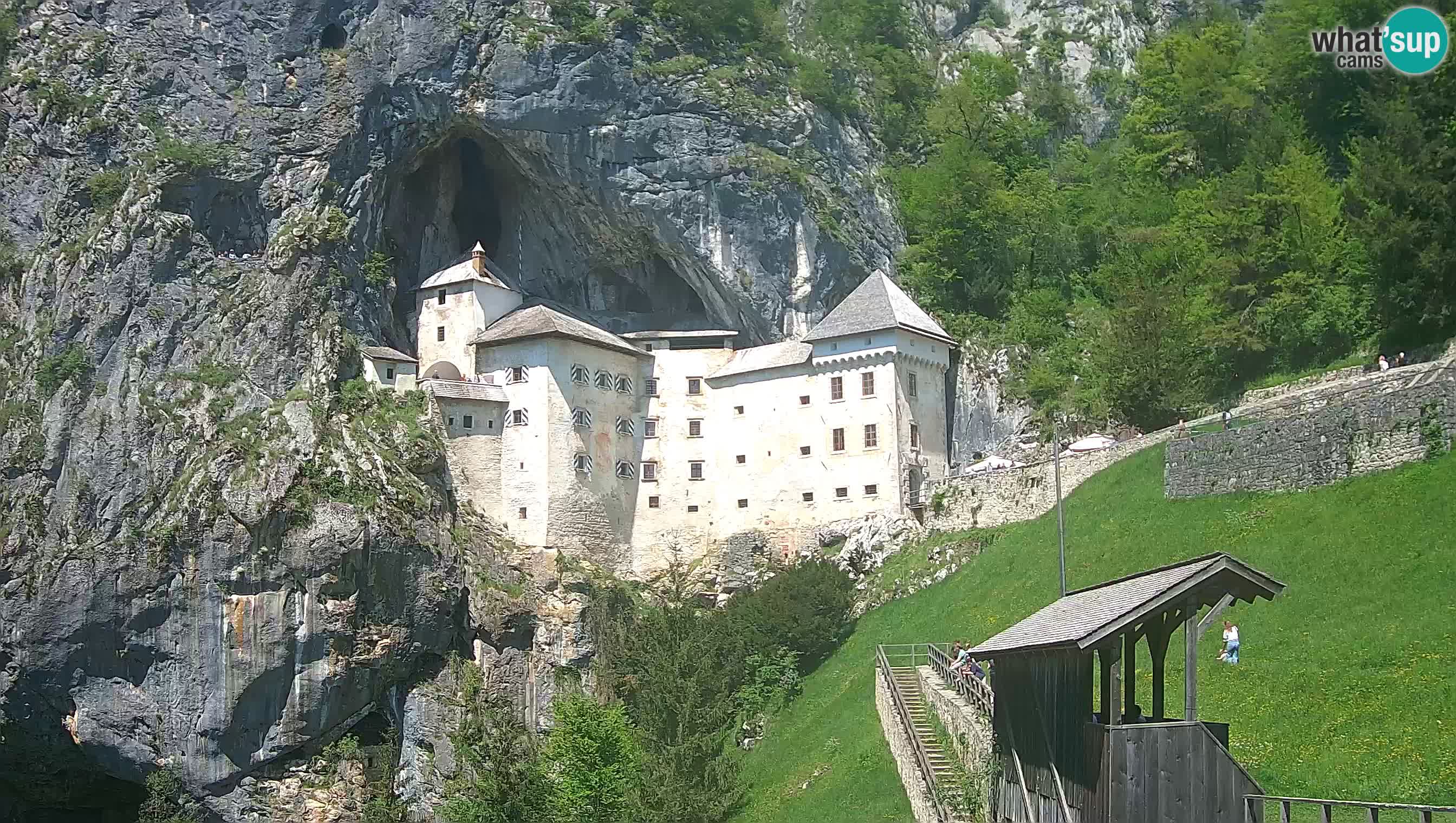 Live Webcam Höhlenburg Predjama – Postojna – Slowenien