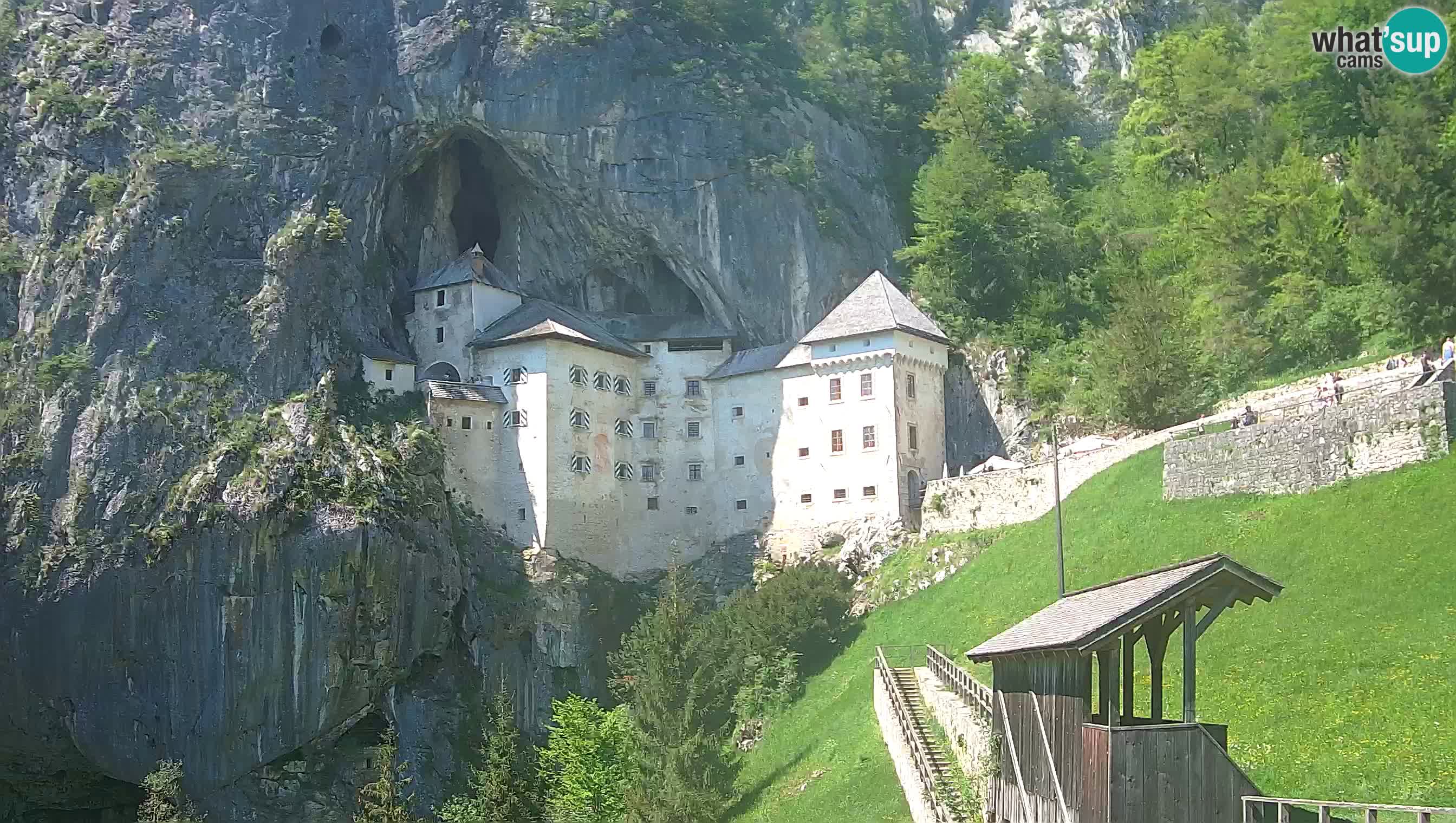 Live Webcam Höhlenburg Predjama – Postojna – Slowenien