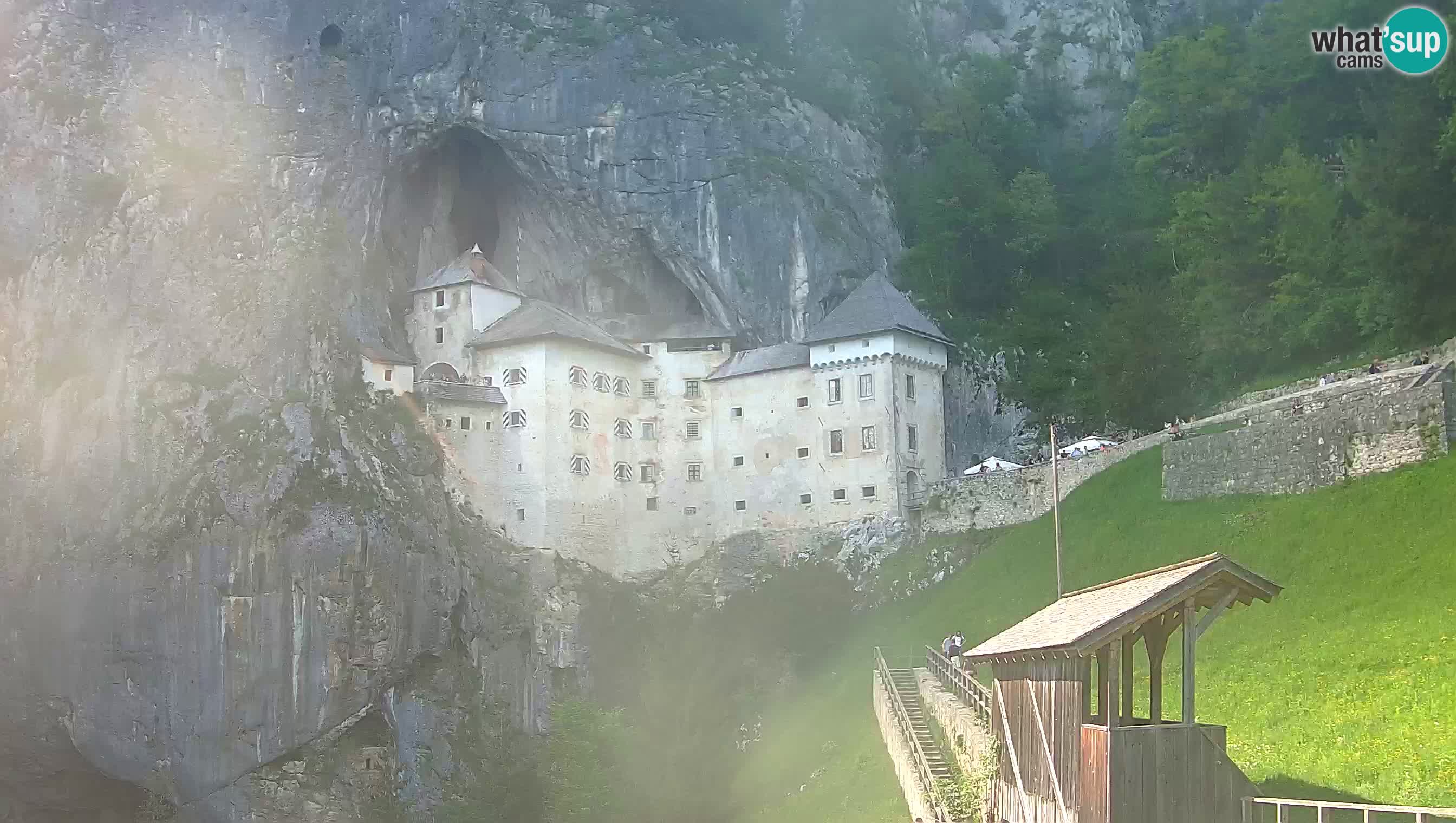 Live Webcam Castello di Predjama – Postumia – Slovenia