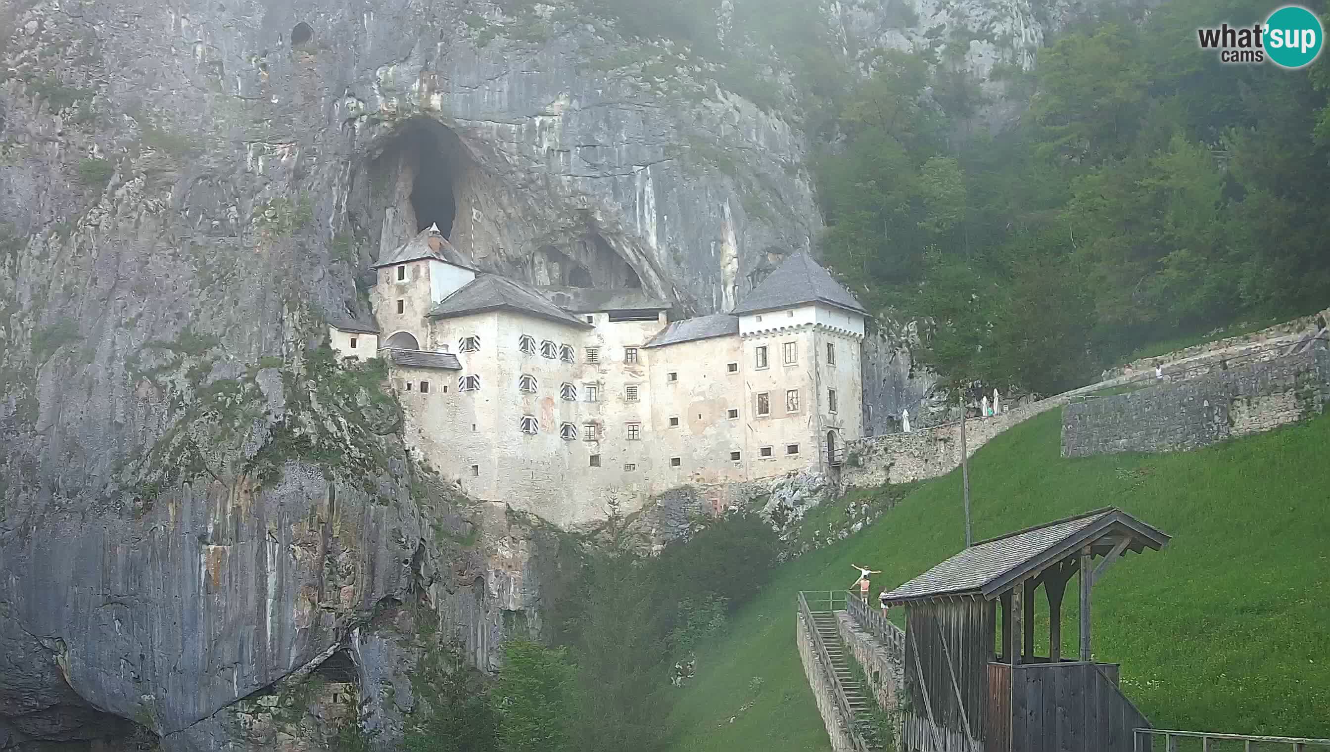 Web kamera Predjamski dvorac – Postojna – Slovenija