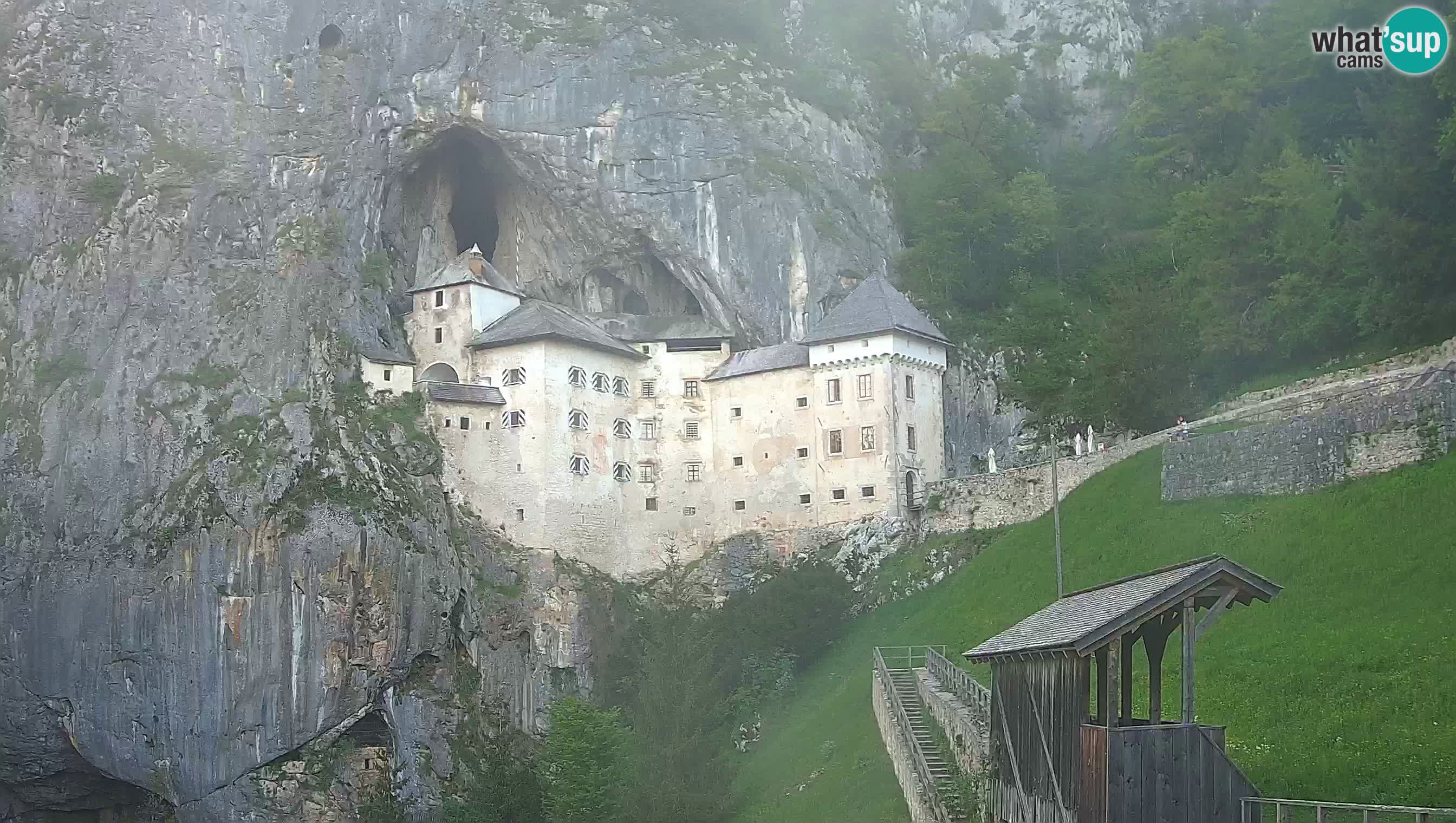 Live Webcam Grad Predjama – Château de Predjama – Postojna – Slovénie