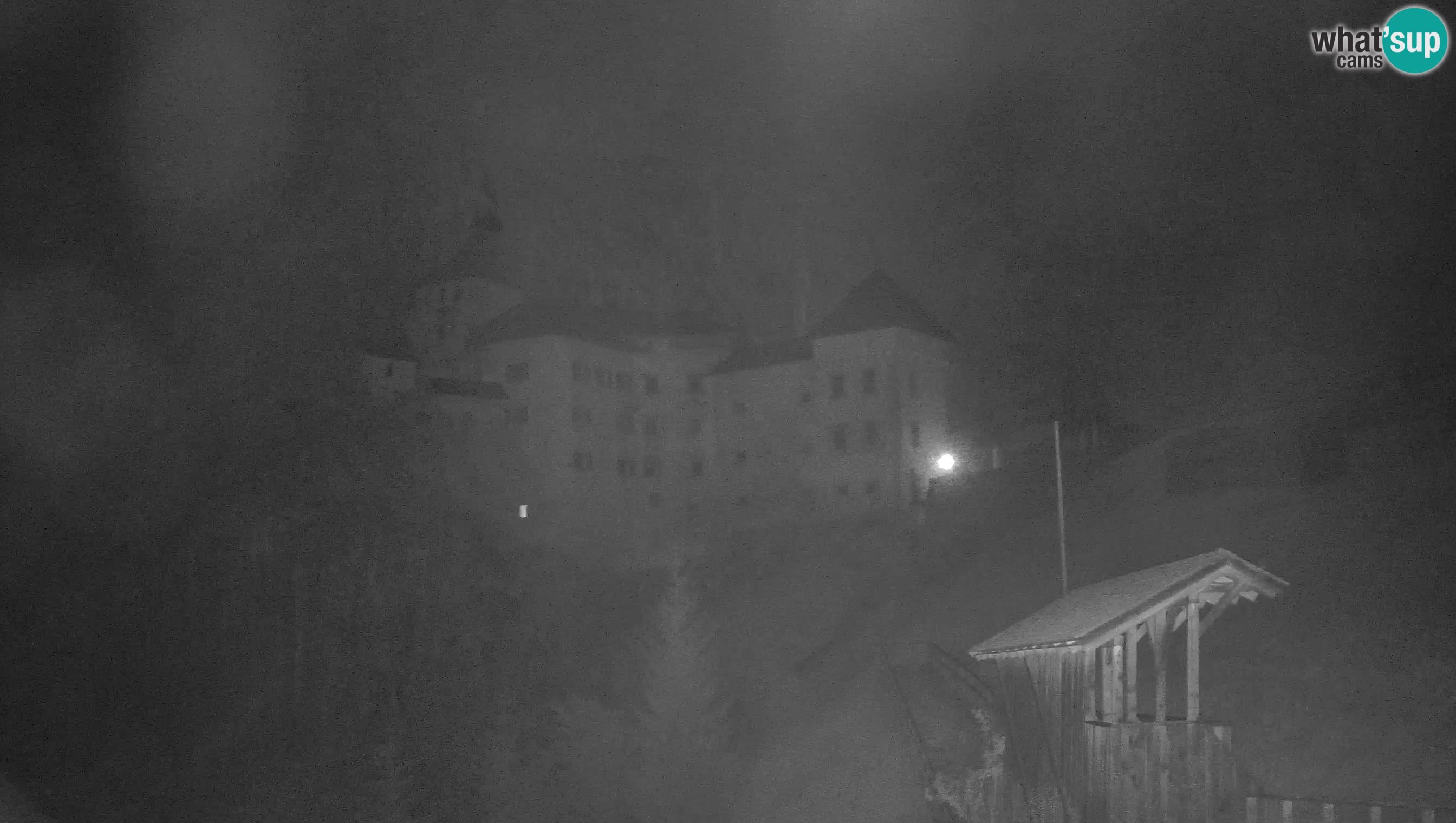 Live Webcam Grad Predjama – Château de Predjama – Postojna – Slovénie