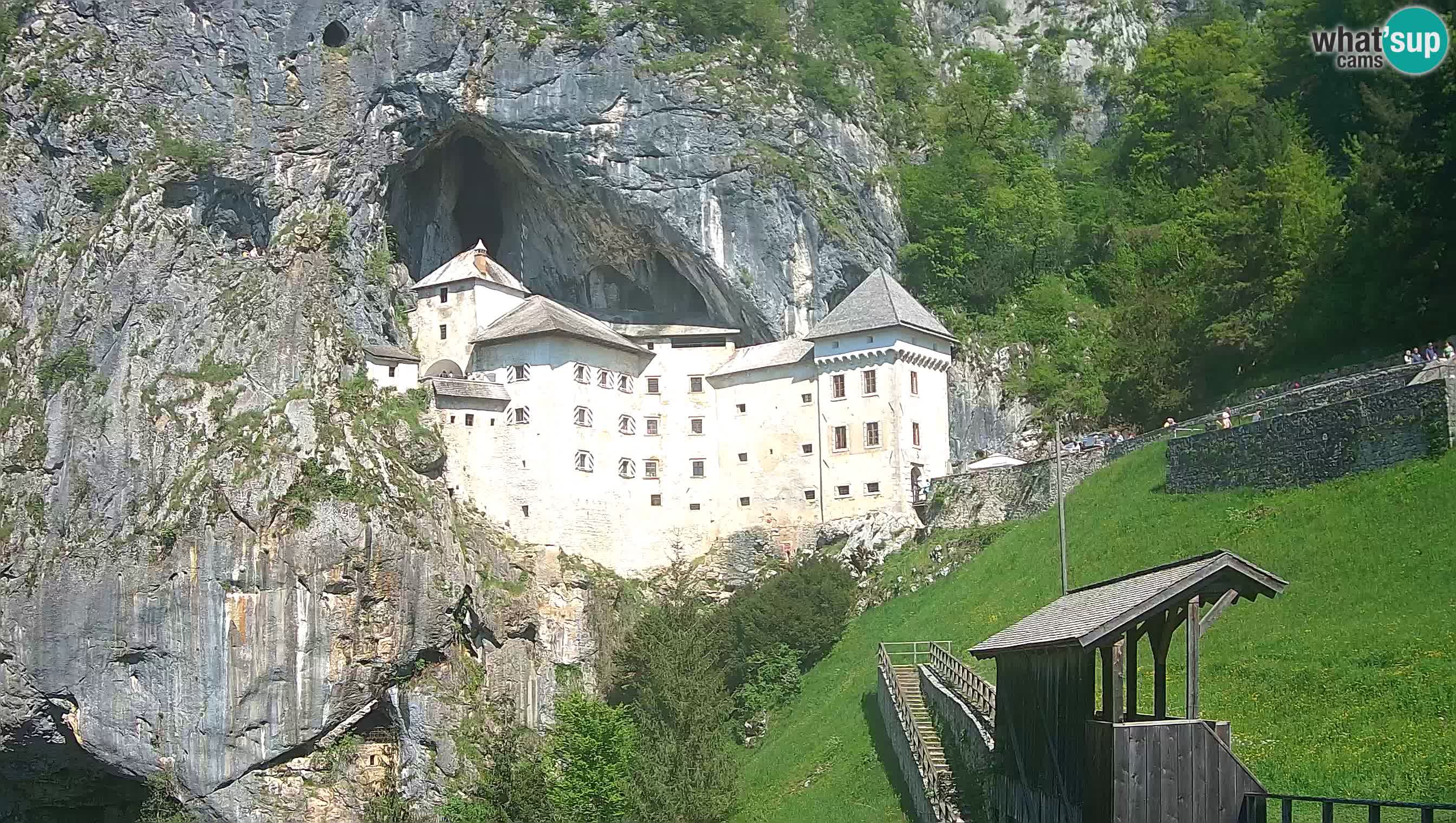 Web kamera Predjamski dvorac – Postojna – Slovenija