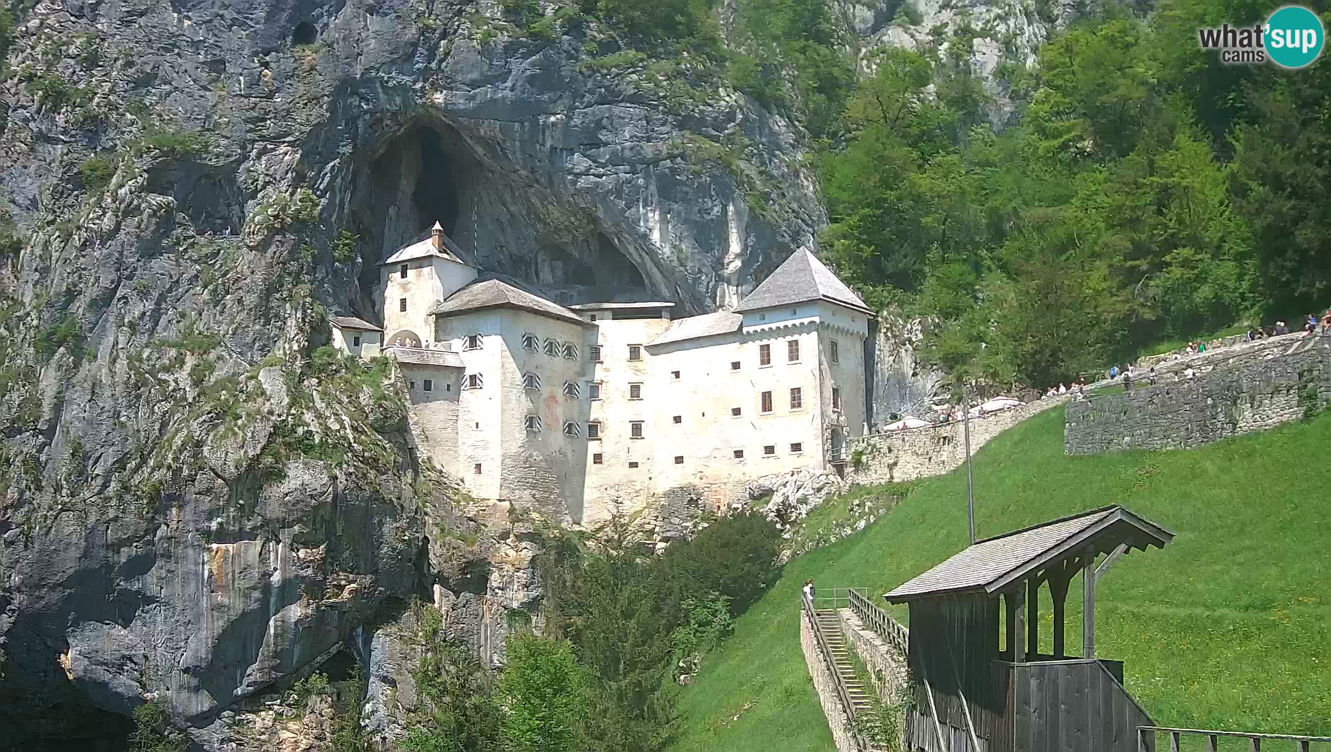 Web kamera Predjamski dvorac – Postojna – Slovenija