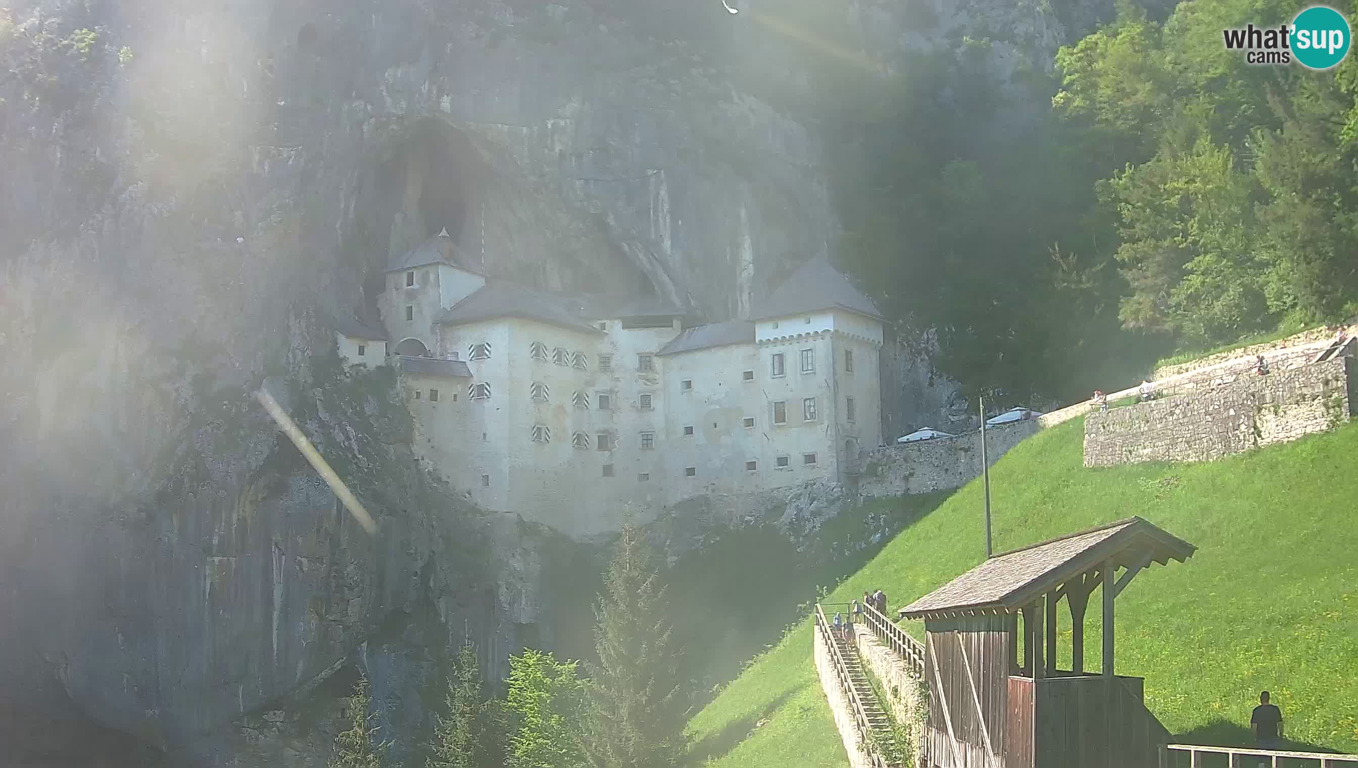 Live Webcam Predjamski grad – Predjama Castle – Postojna – Slovenia