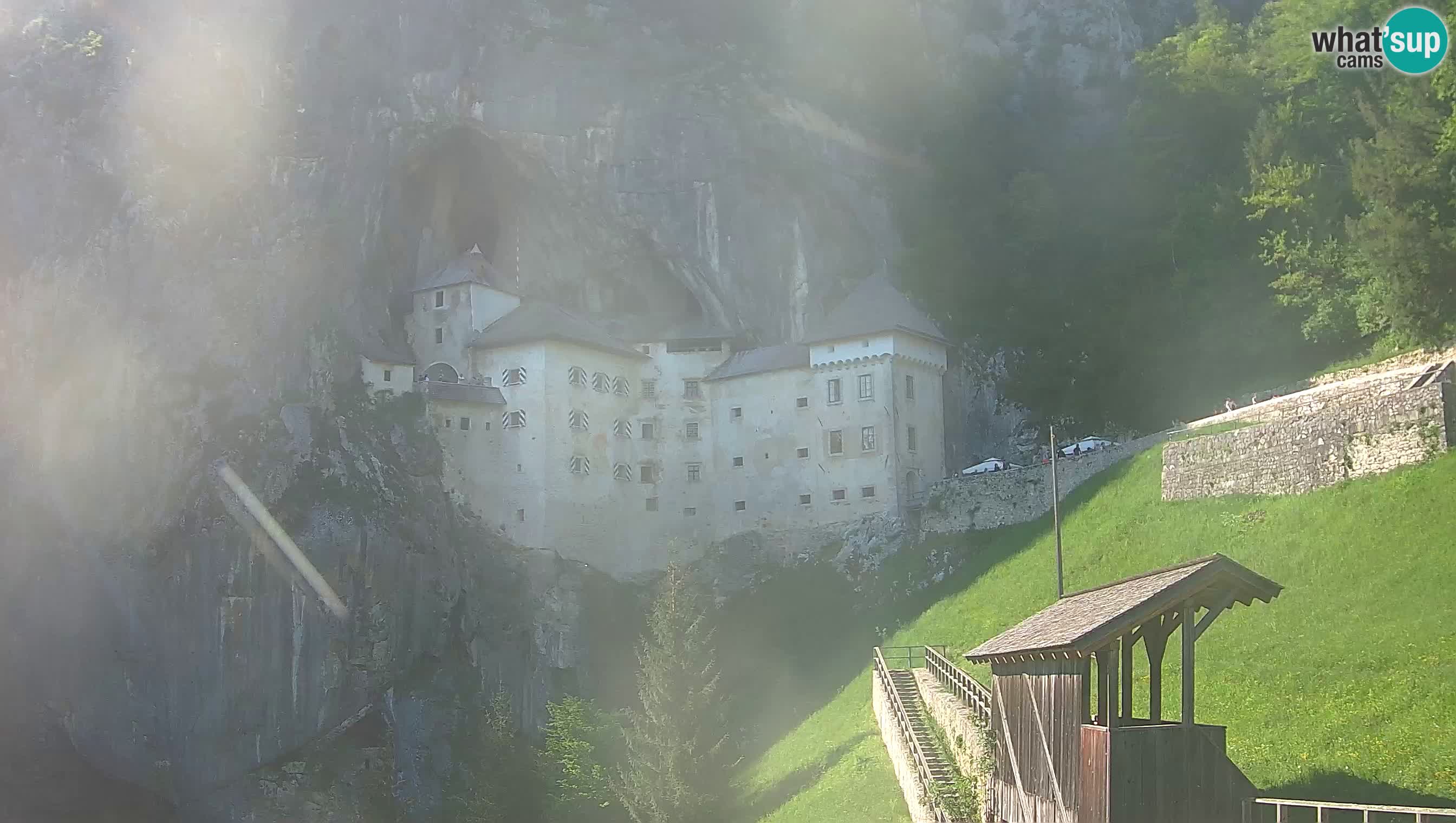 Live Webcam Predjamski grad – Predjama Castle – Postojna – Slovenia