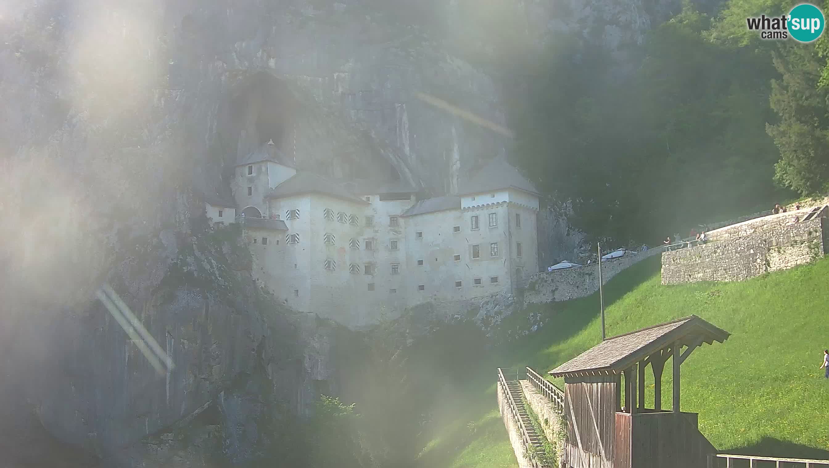 Live Webcam Predjamski grad – Predjama Castle – Postojna – Slovenia