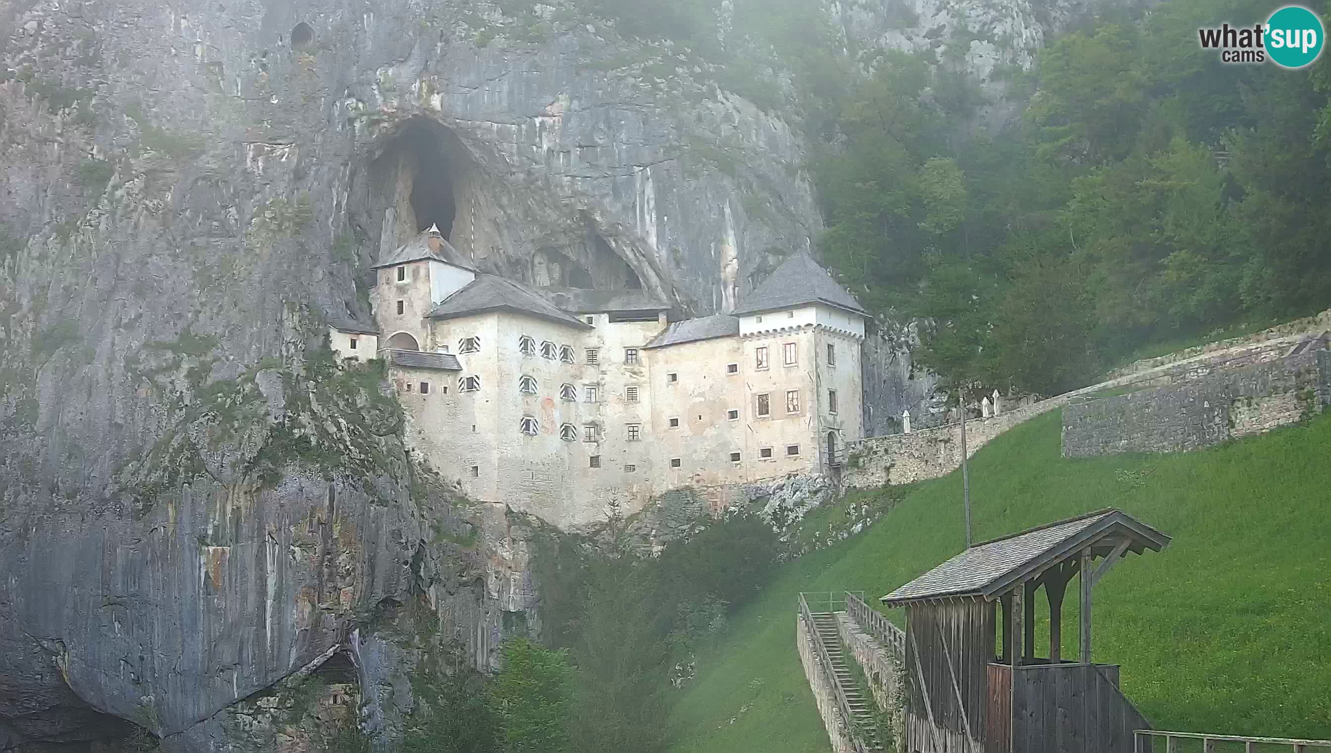 Web kamera Predjamski dvorac – Postojna – Slovenija