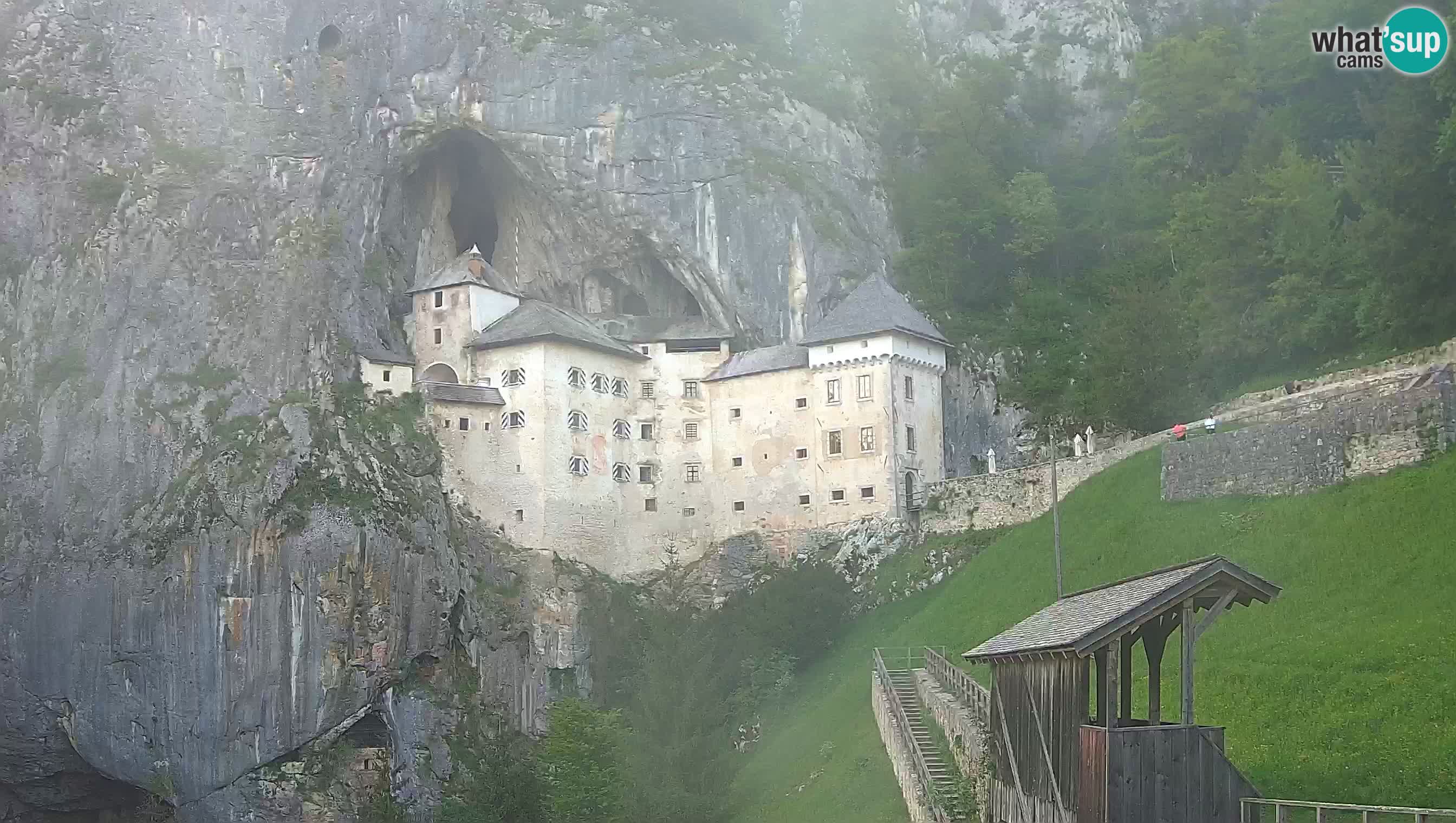 Live Webcam Höhlenburg Predjama – Postojna – Slowenien
