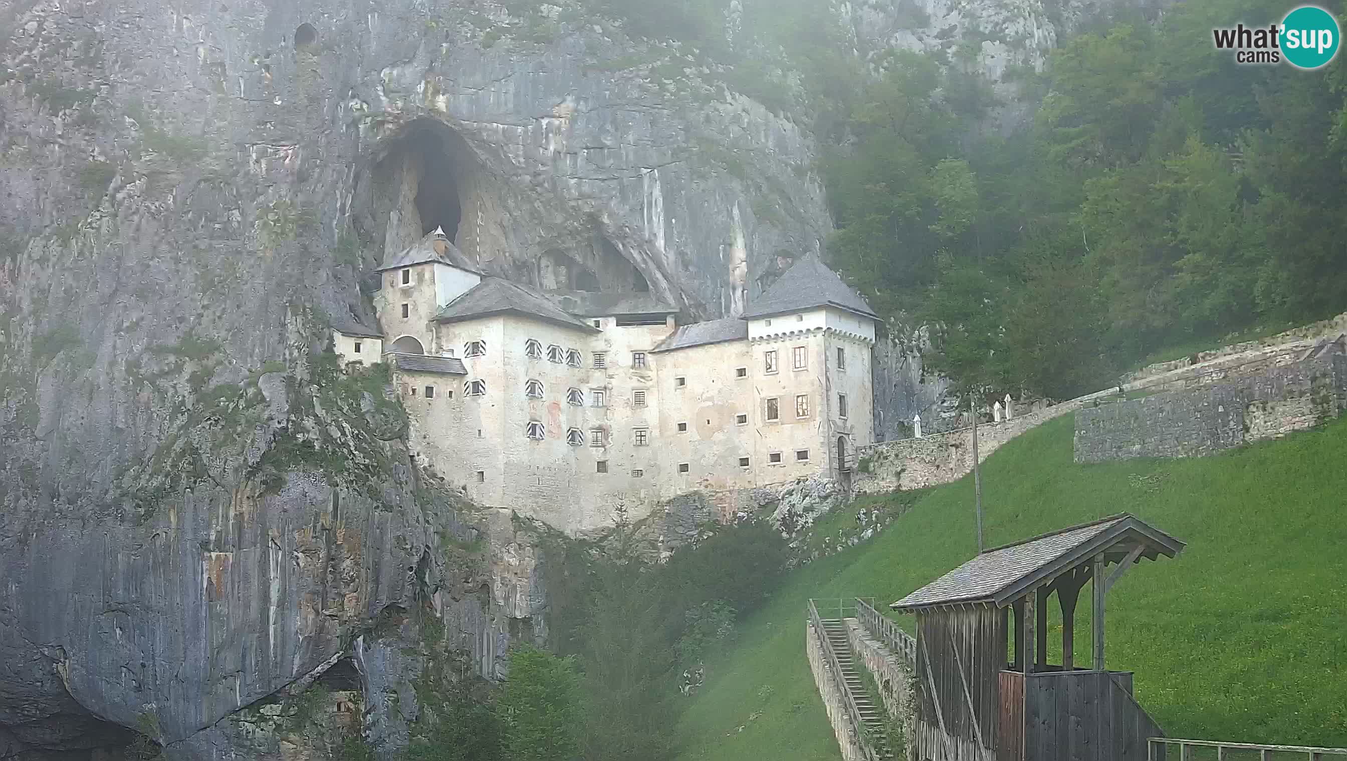 Live Webcam Höhlenburg Predjama – Postojna – Slowenien