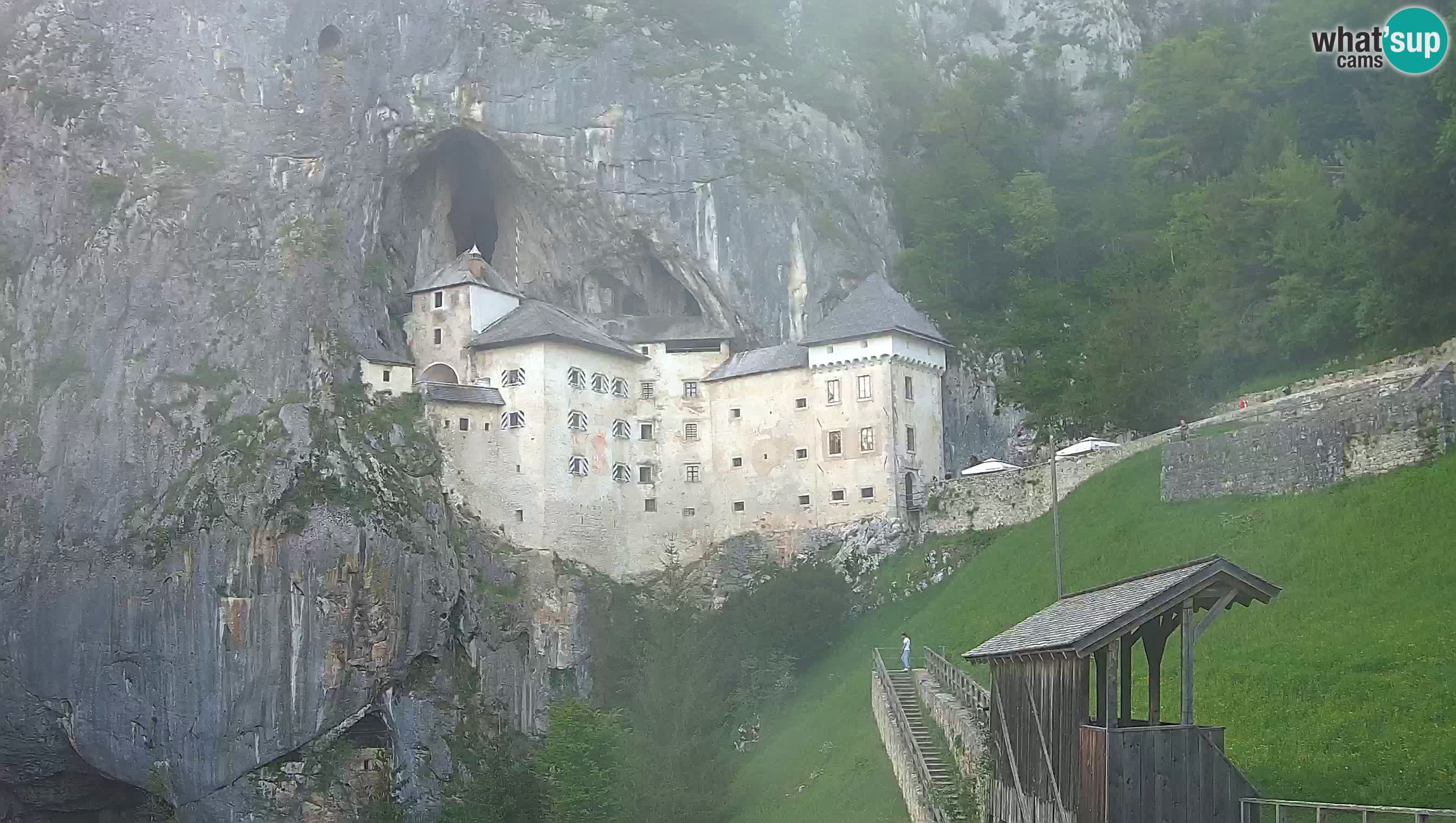 Live Webcam Grad Predjama – Château de Predjama – Postojna – Slovénie