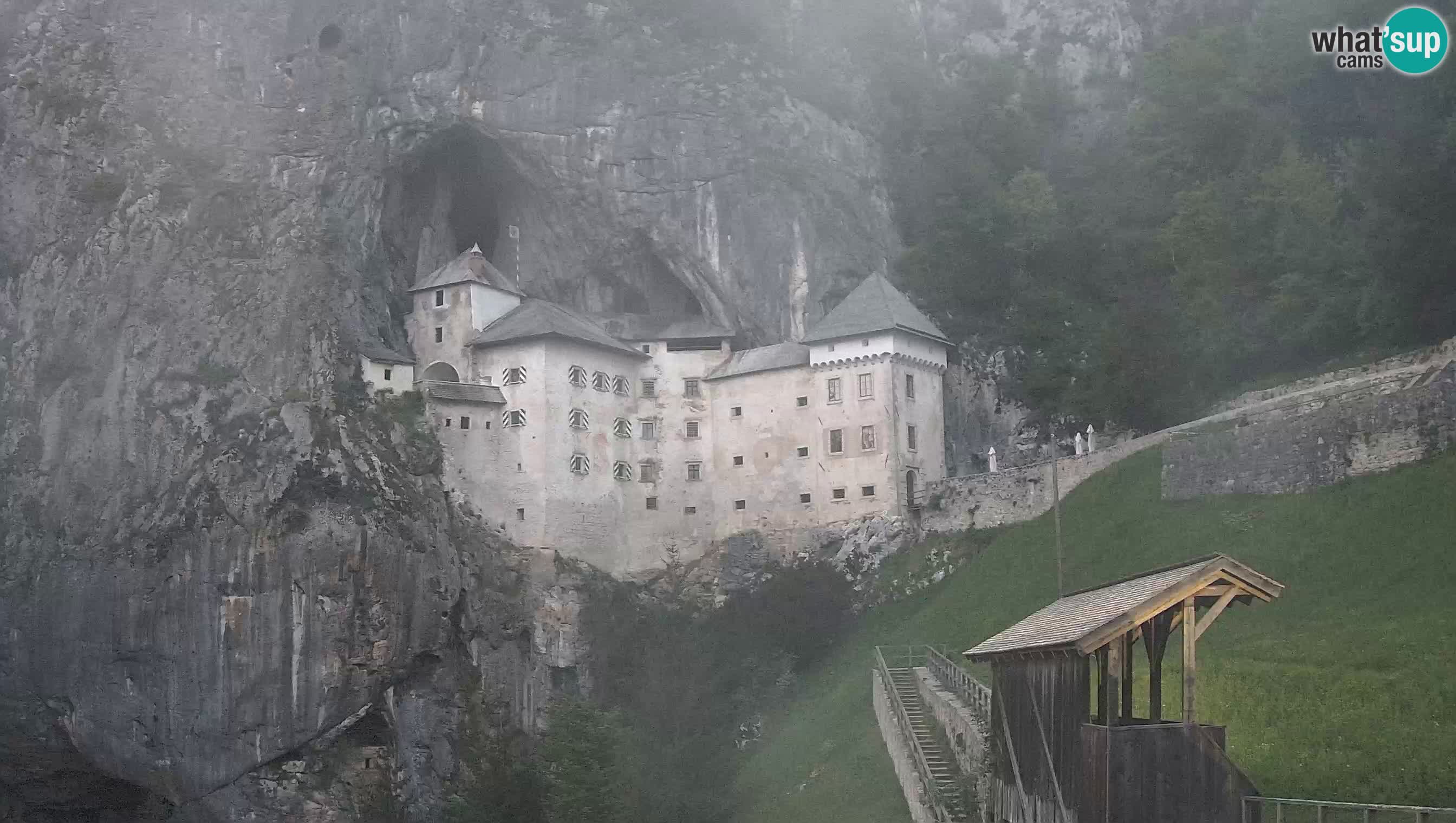 Web kamera Predjamski dvorac – Postojna – Slovenija