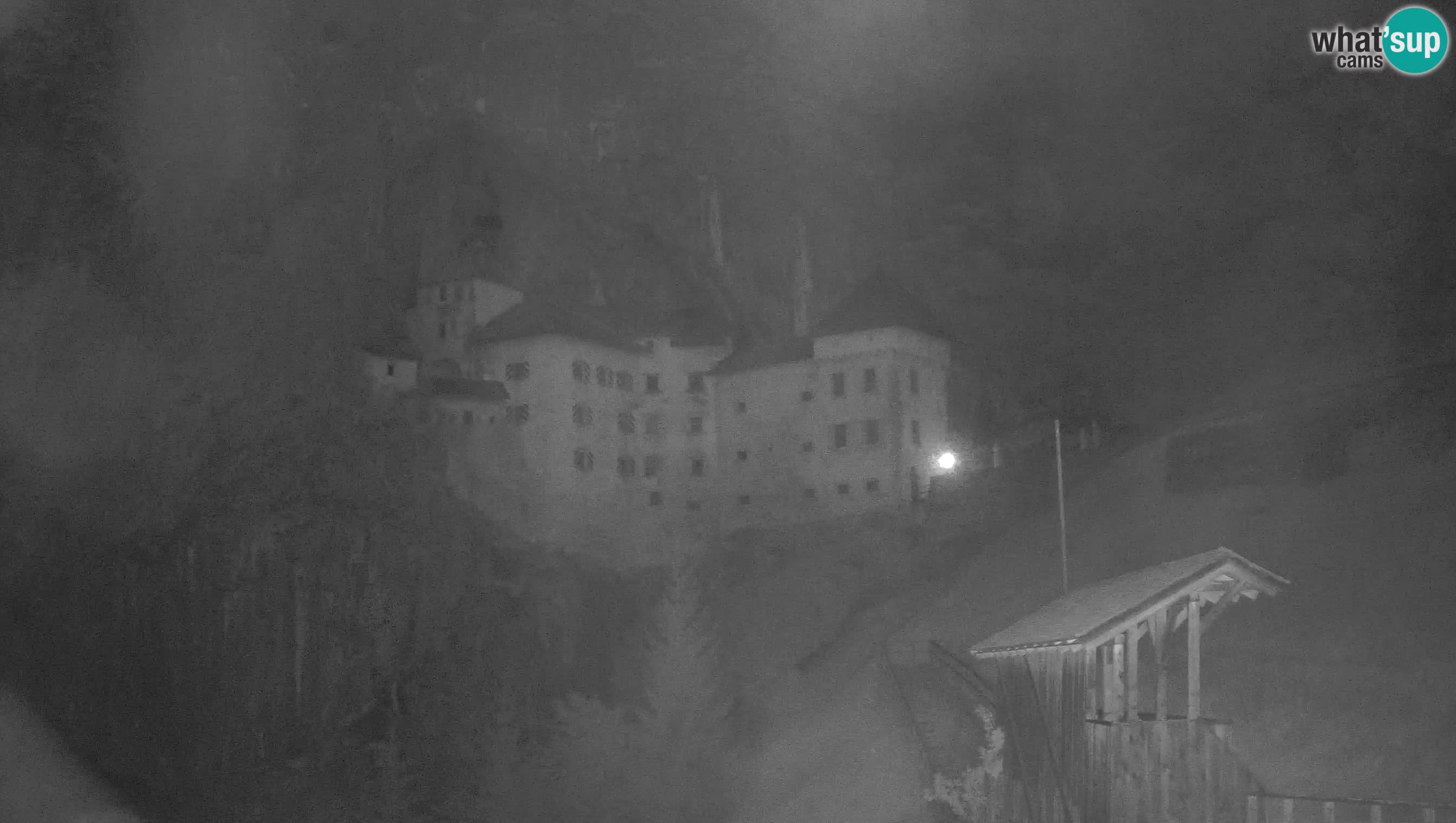 Live Webcam Höhlenburg Predjama – Postojna – Slowenien