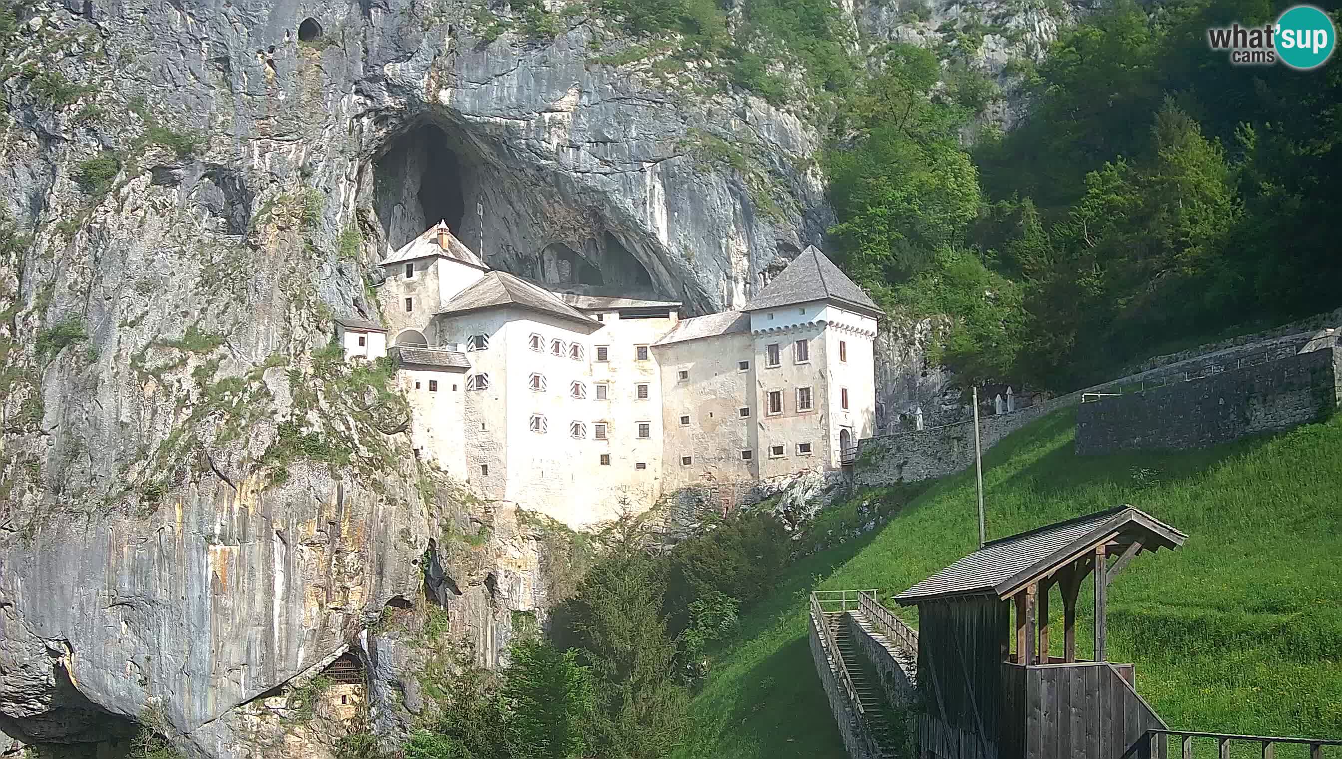 Live Webcam Predjamski grad – Predjama Castle – Postojna – Slovenia