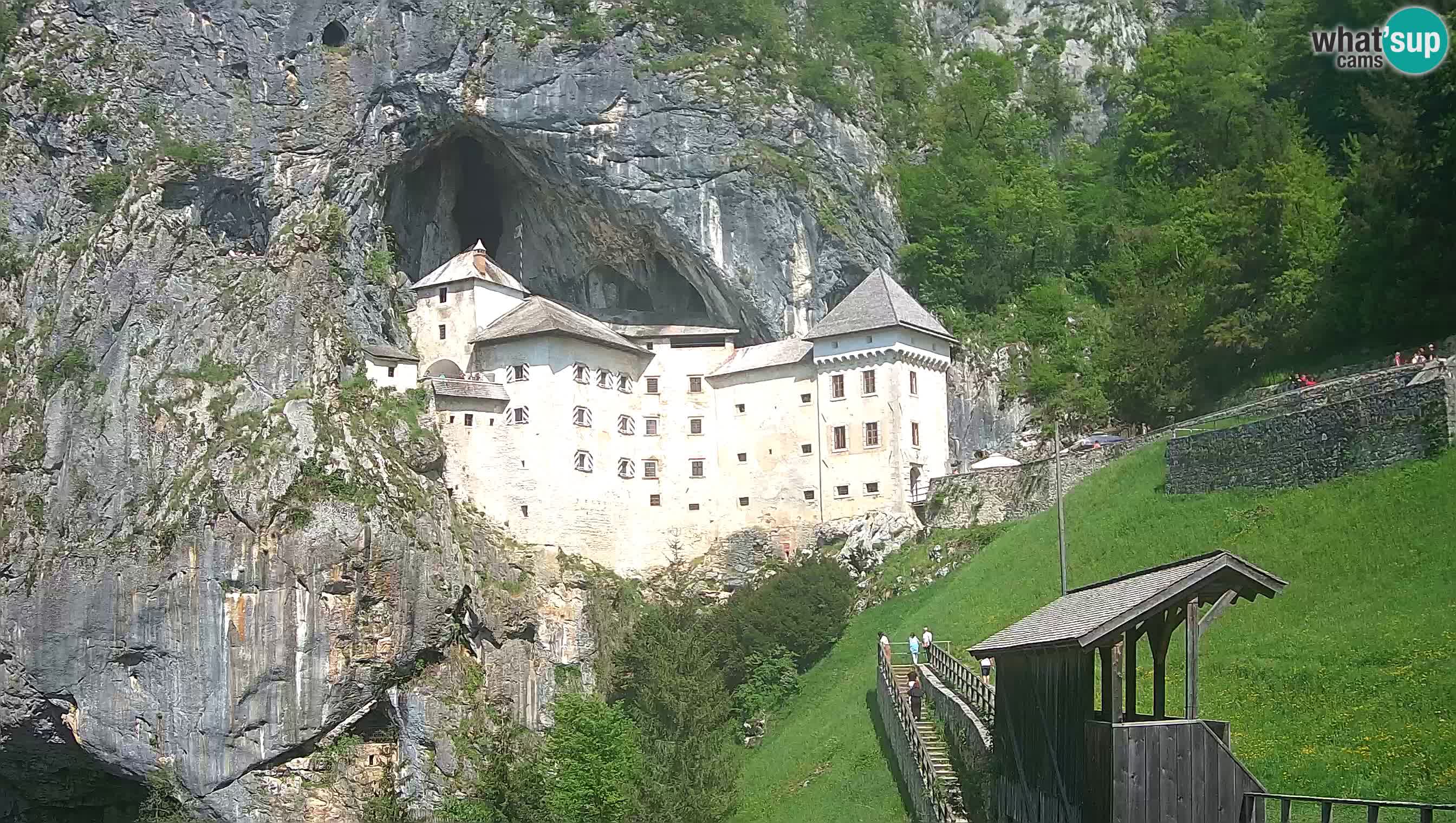 Live Webcam Höhlenburg Predjama – Postojna – Slowenien