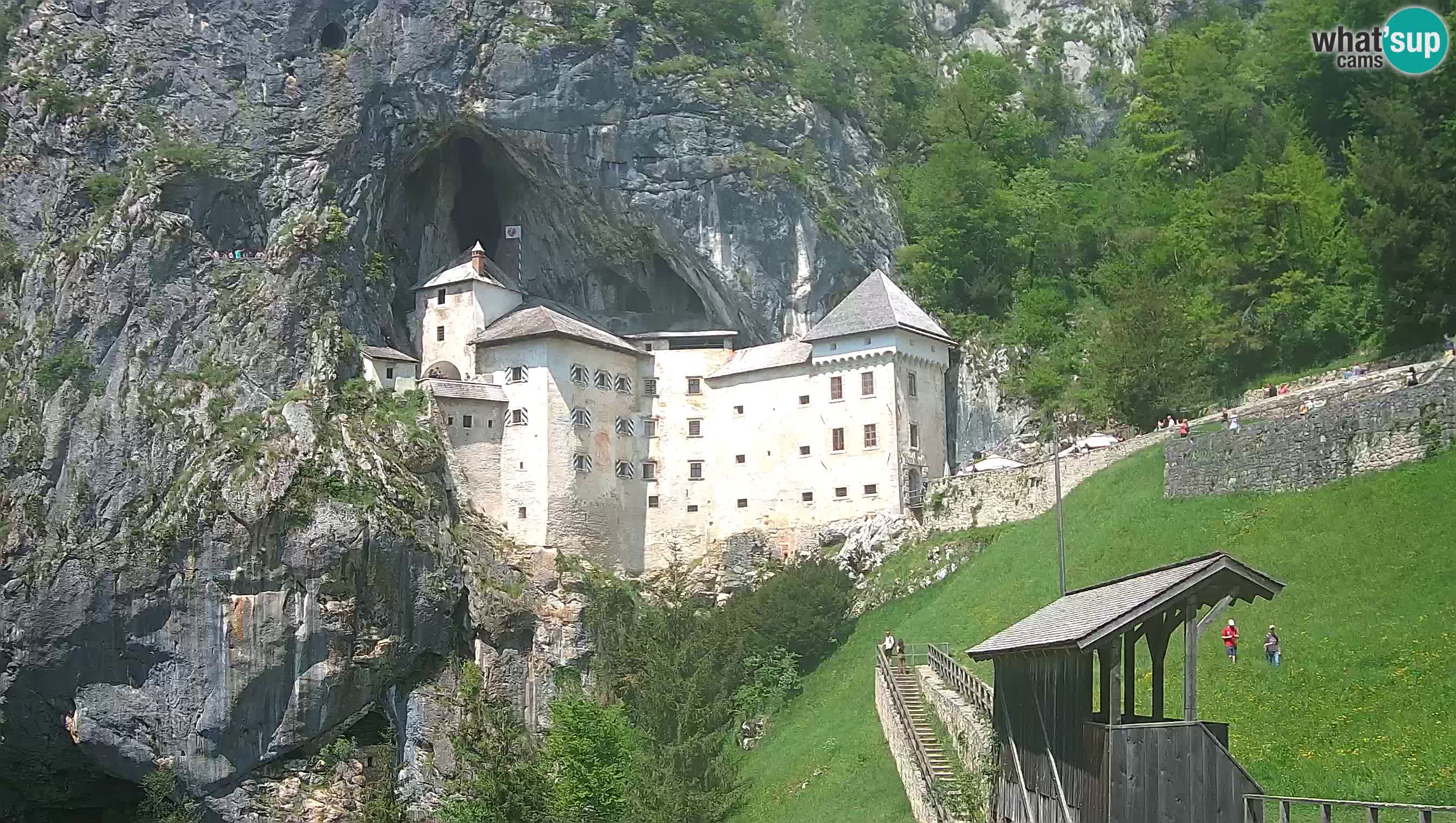 Live Webcam Höhlenburg Predjama – Postojna – Slowenien
