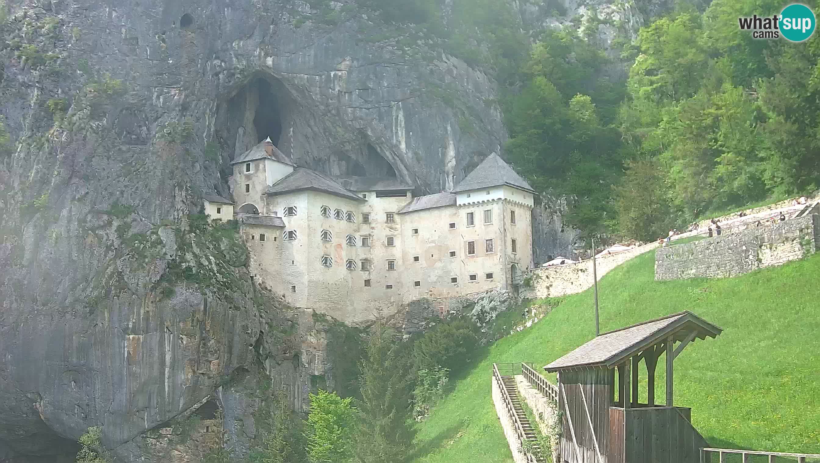 Web kamera Predjamski dvorac – Postojna – Slovenija