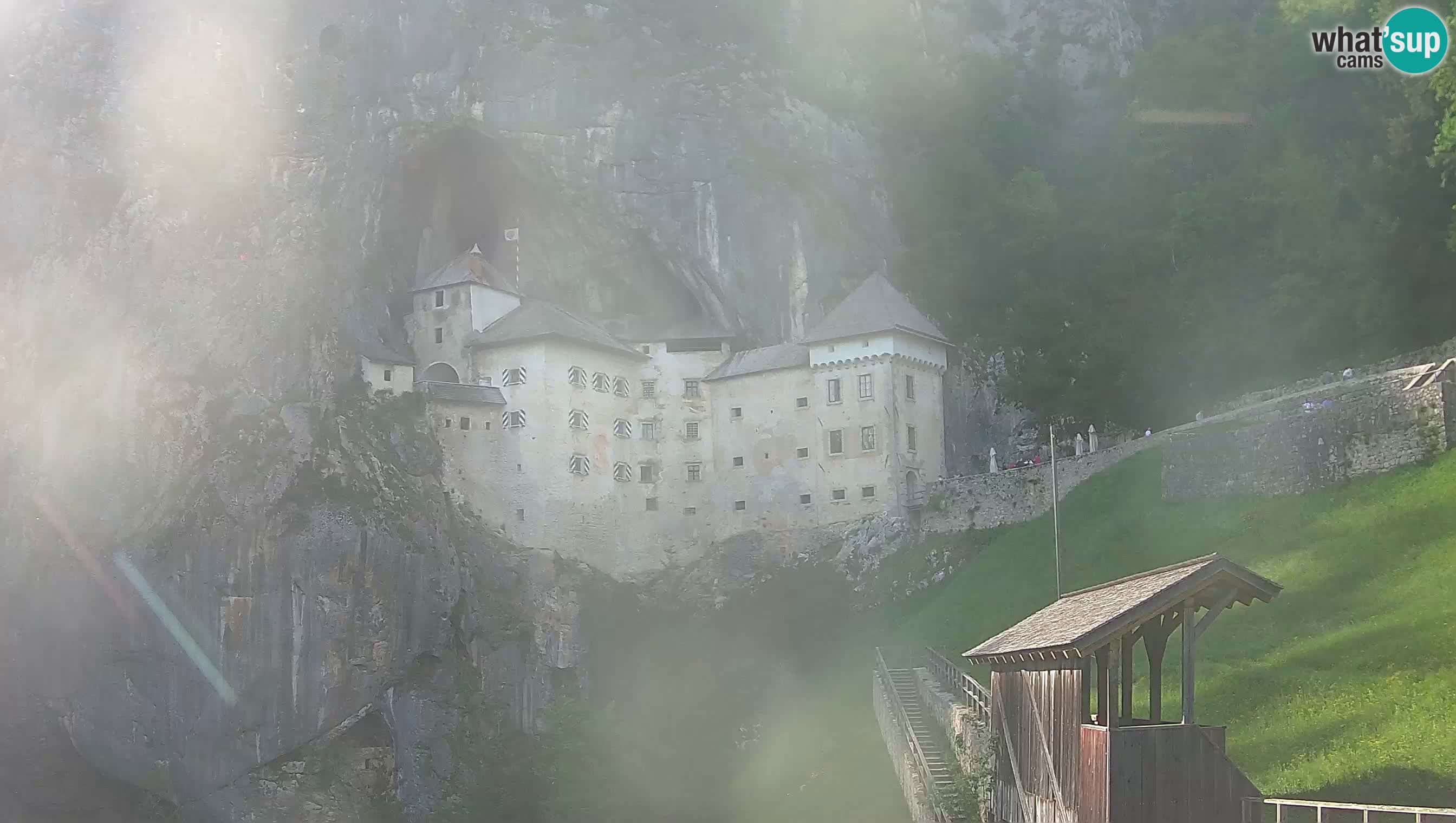 Live Webcam Predjamski grad – Predjama Castle – Postojna – Slovenia