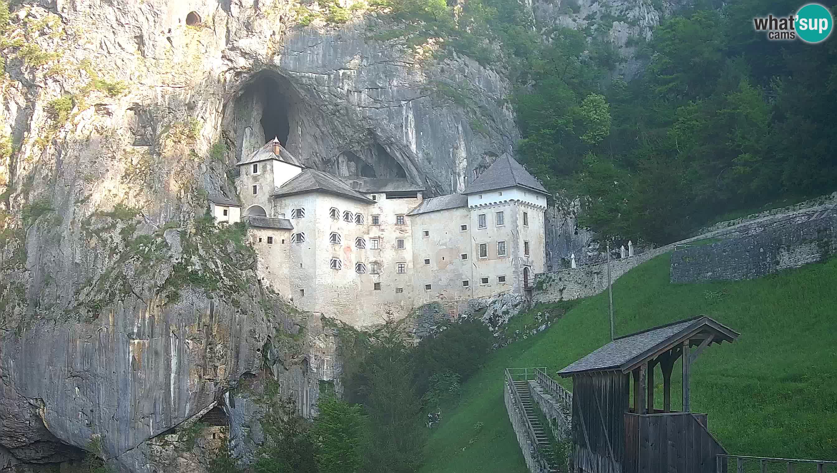 Live Webcam Castello di Predjama – Postumia – Slovenia