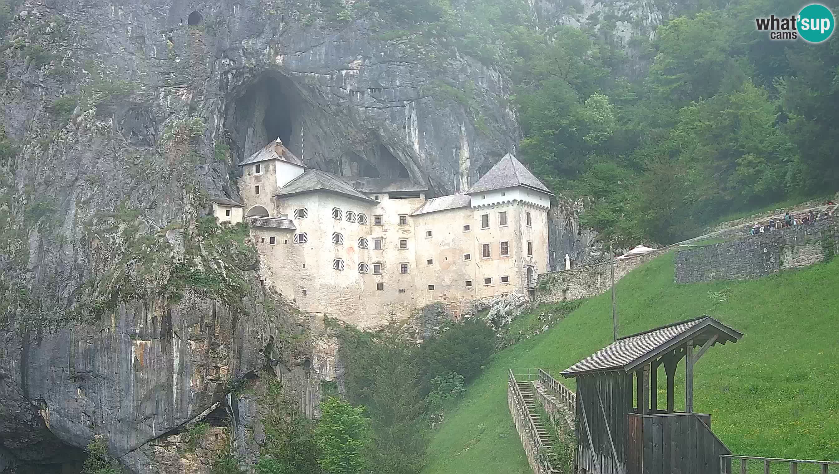 Live Webcam Höhlenburg Predjama – Postojna – Slowenien