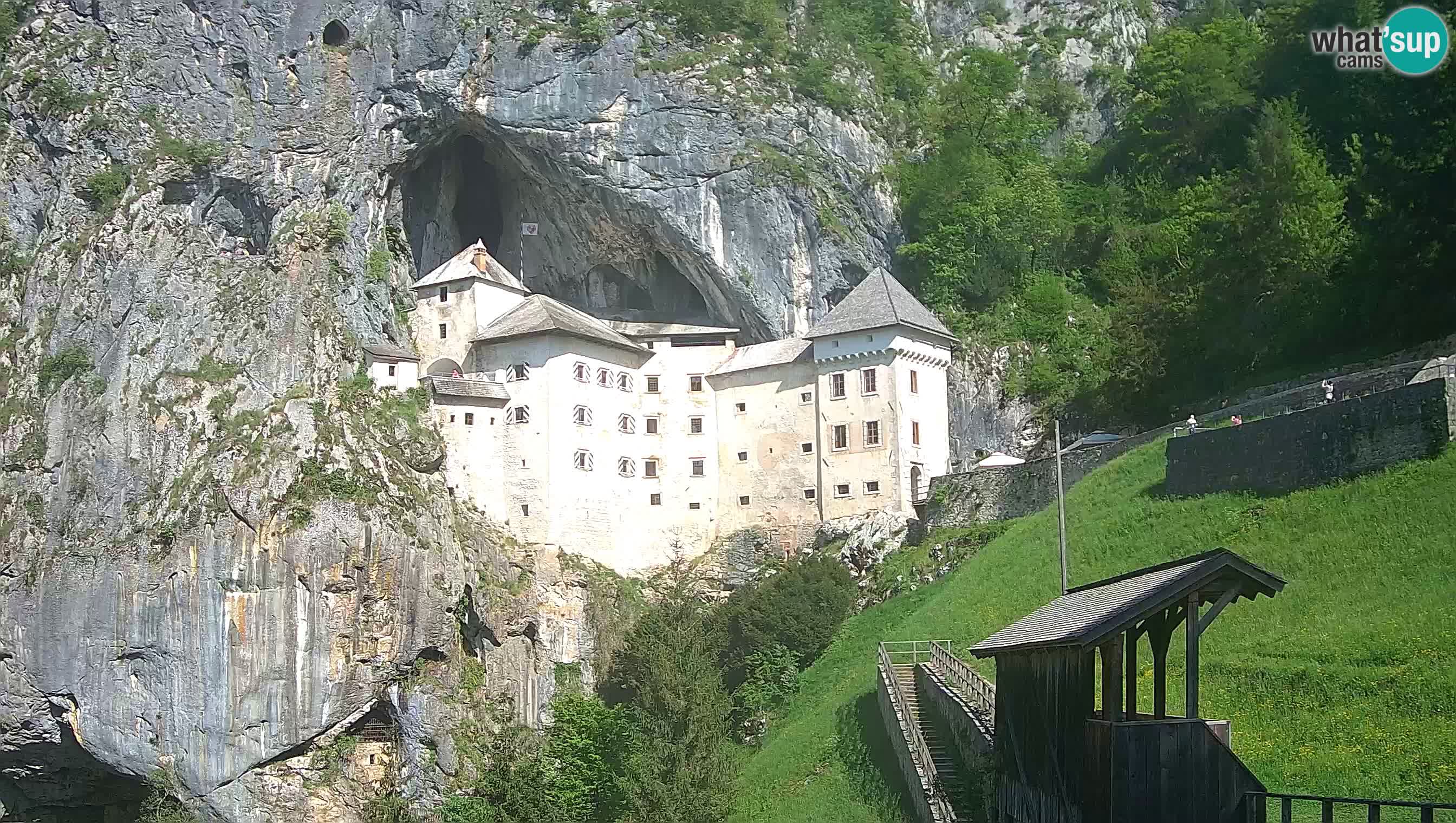 Live Webcam Grad Predjama – Château de Predjama – Postojna – Slovénie
