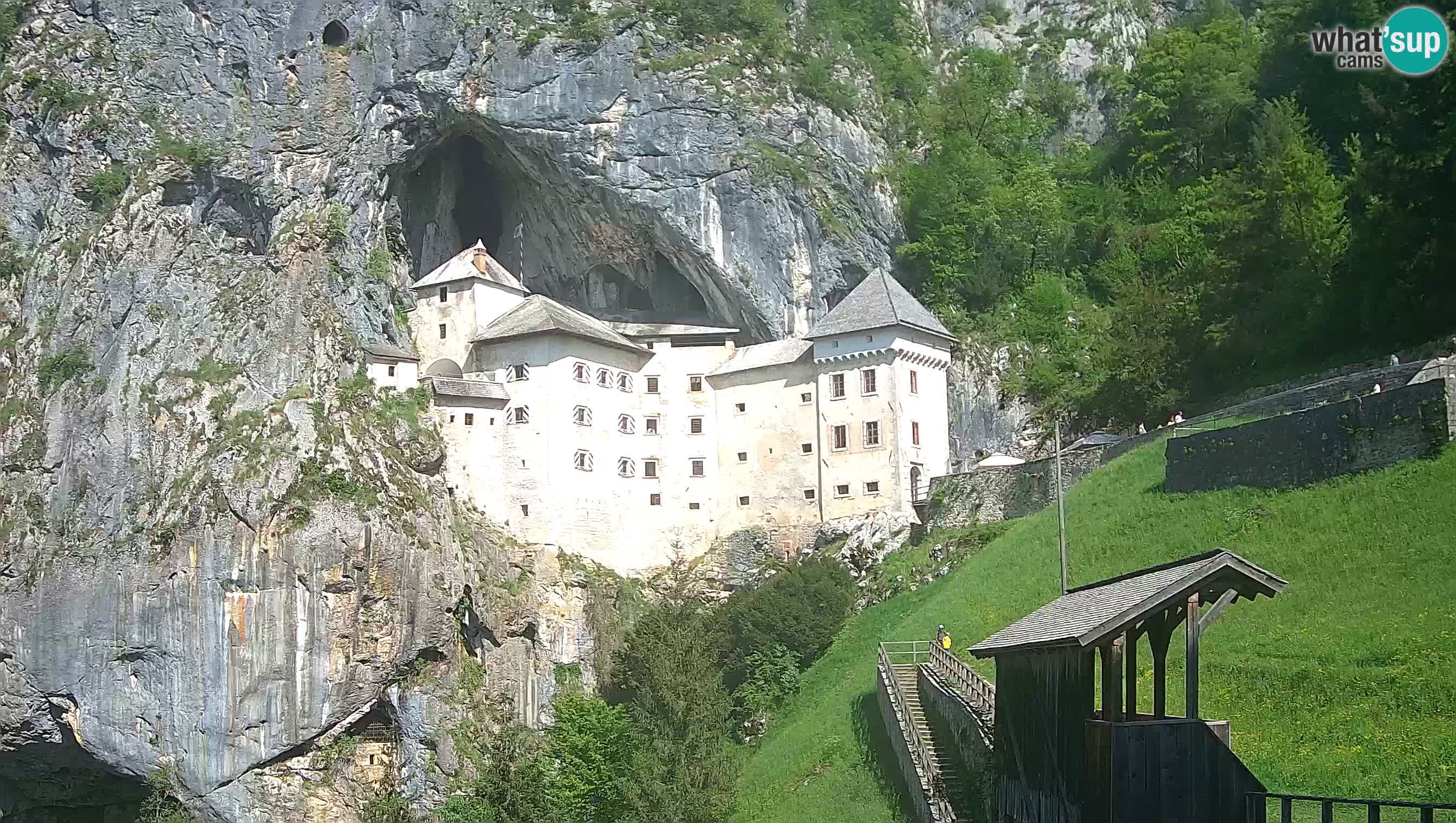 Live Webcam Grad Predjama – Château de Predjama – Postojna – Slovénie