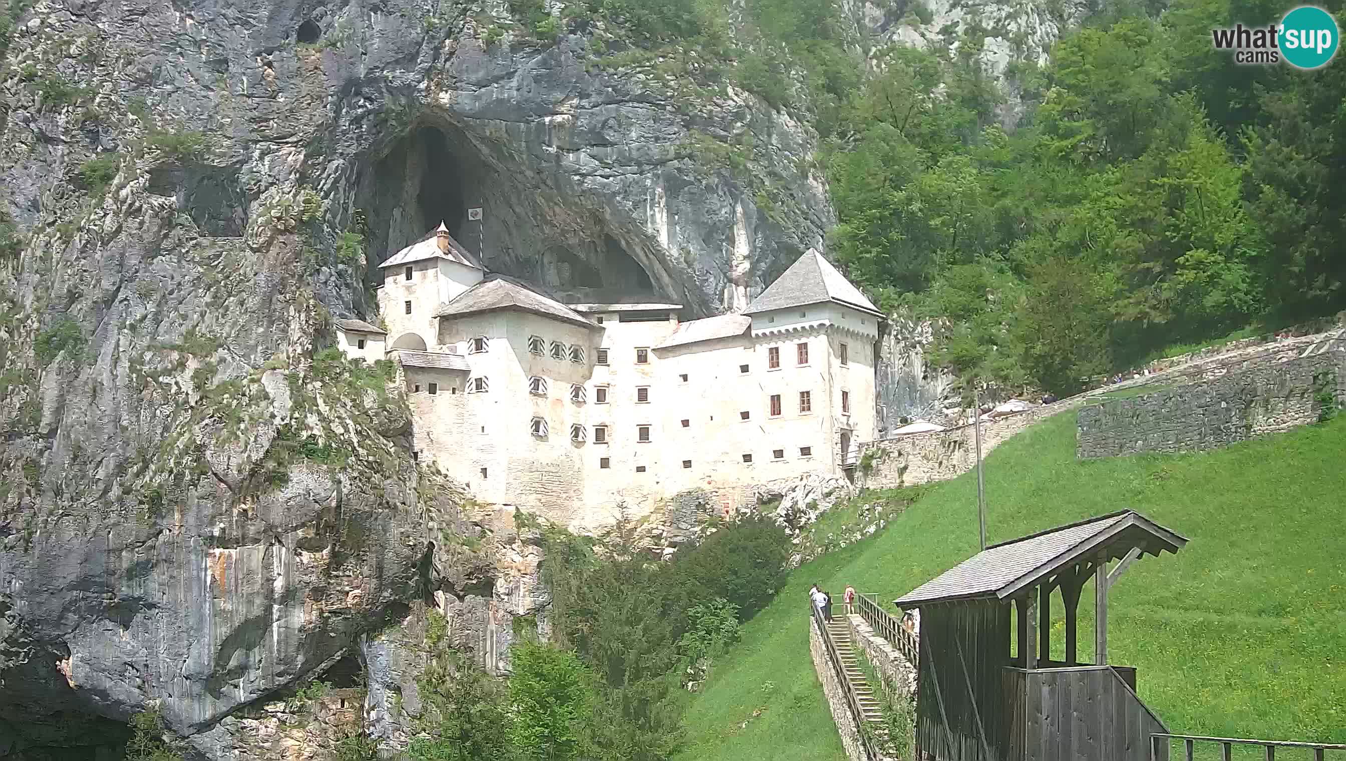 Live Webcam Höhlenburg Predjama – Postojna – Slowenien
