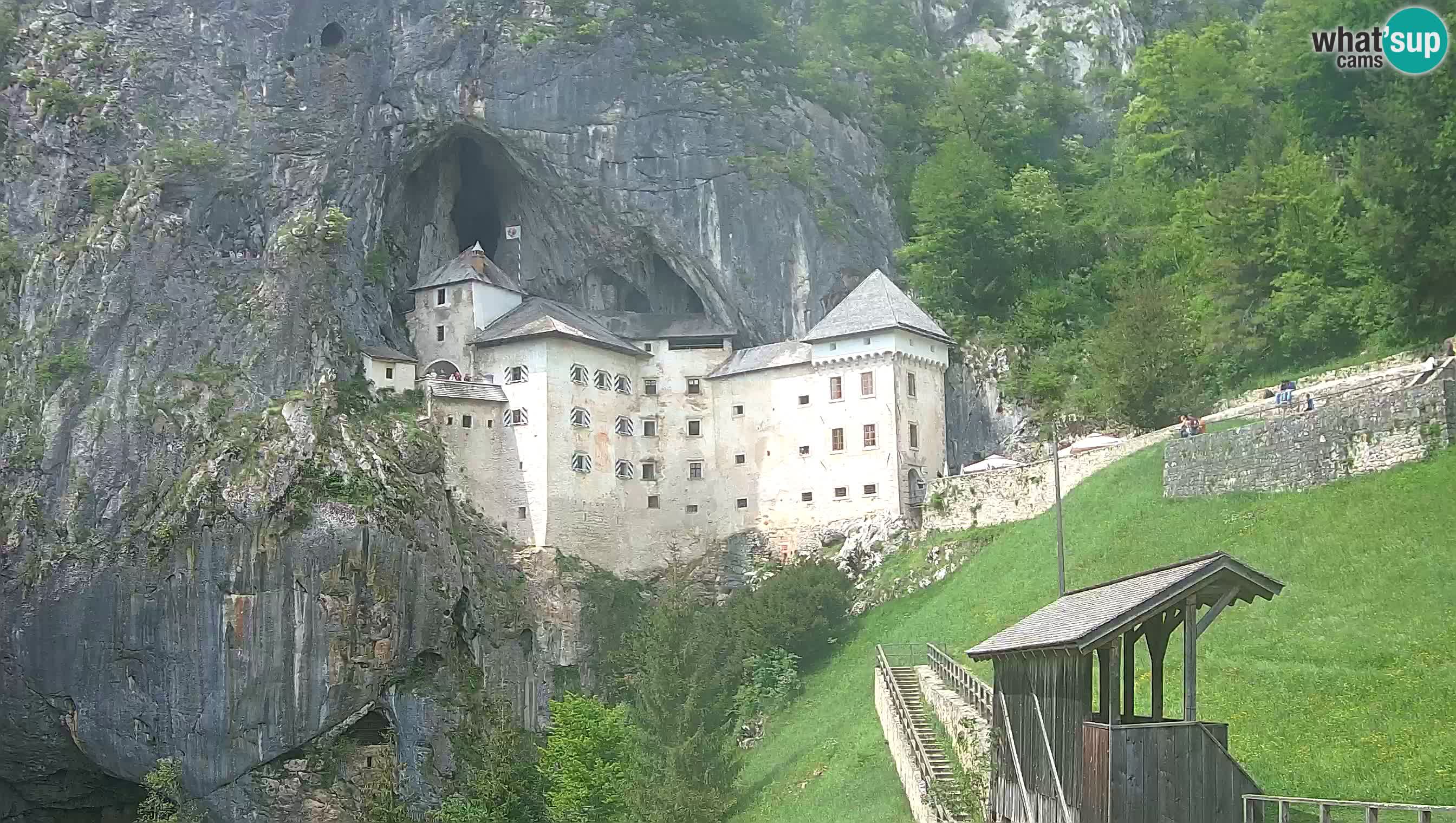 Web kamera Predjamski dvorac – Postojna – Slovenija