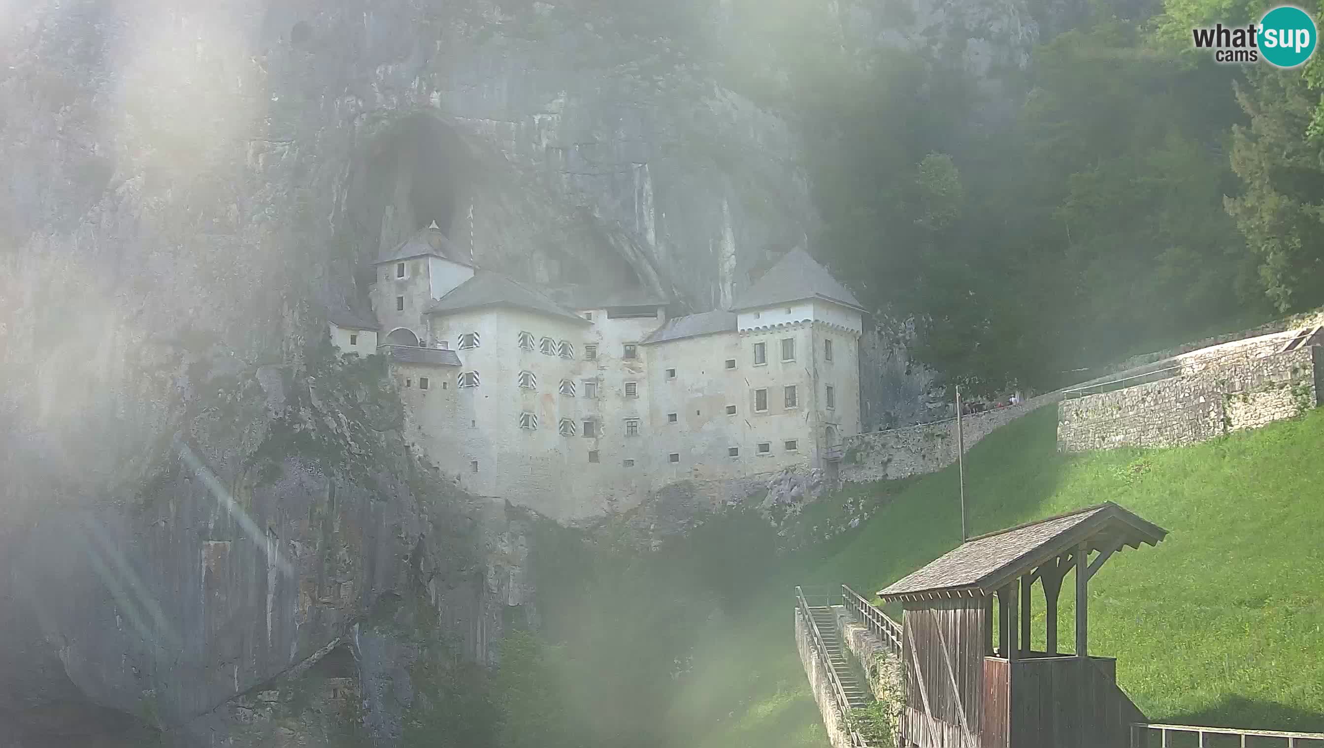 Live Webcam Castello di Predjama – Postumia – Slovenia